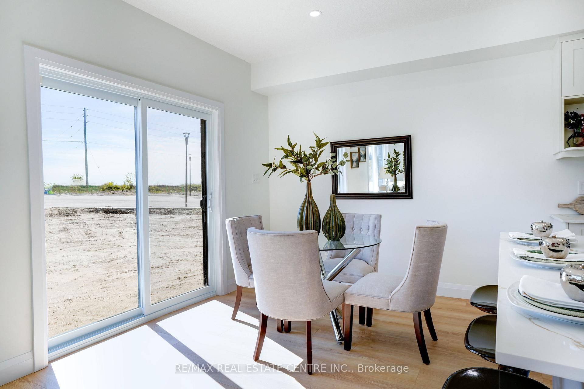 Photo 13 of 2508 Constance Avenue, London, South U — HOMEH