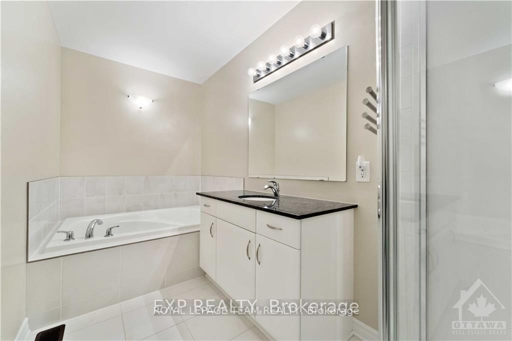 Photo 14 of 236 Pembina Private, Ottawa, Riverside South/Gloucester Glen — HOMEH