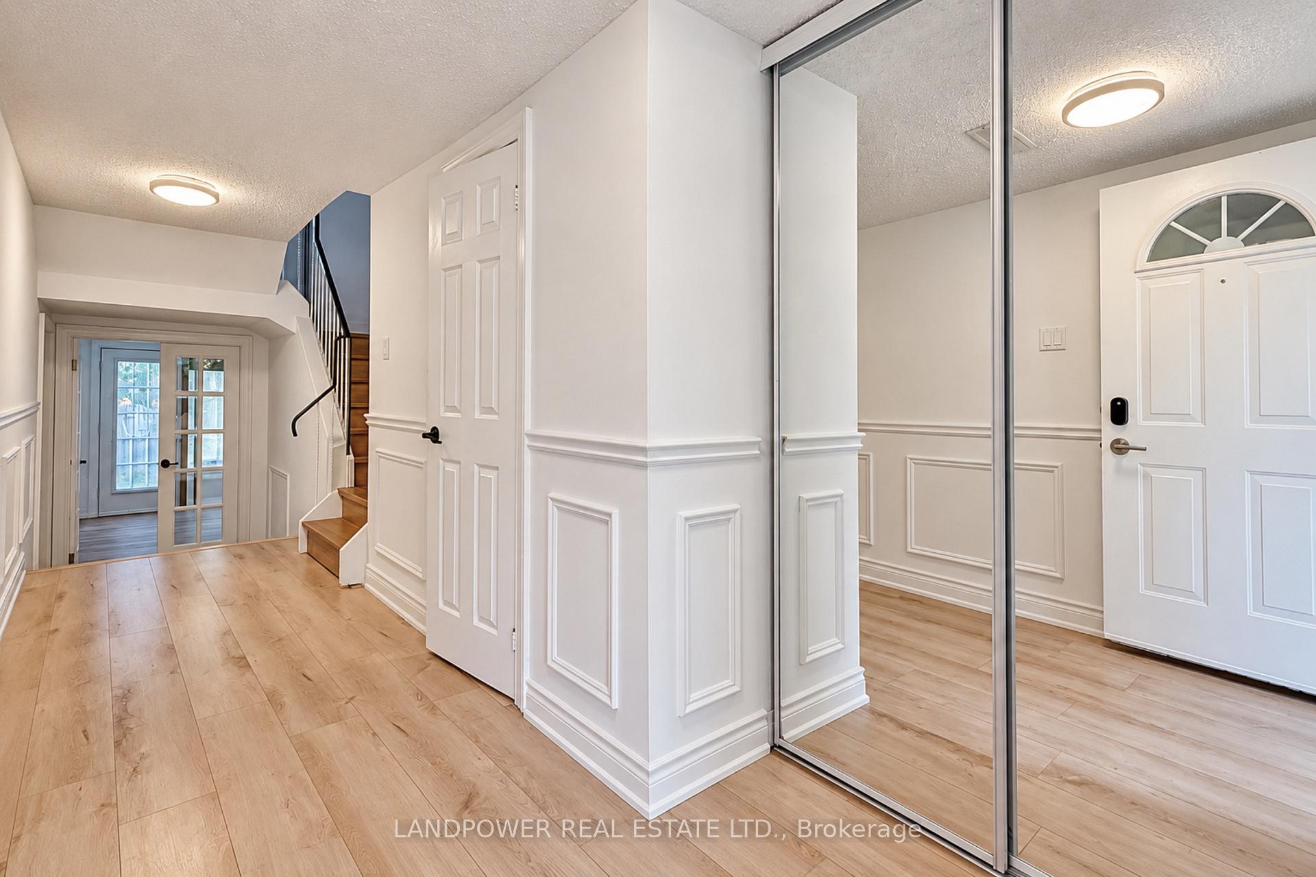 Photo 9 of 106 Poplar Crescent, Aurora, Aurora Highlands — HOMEH