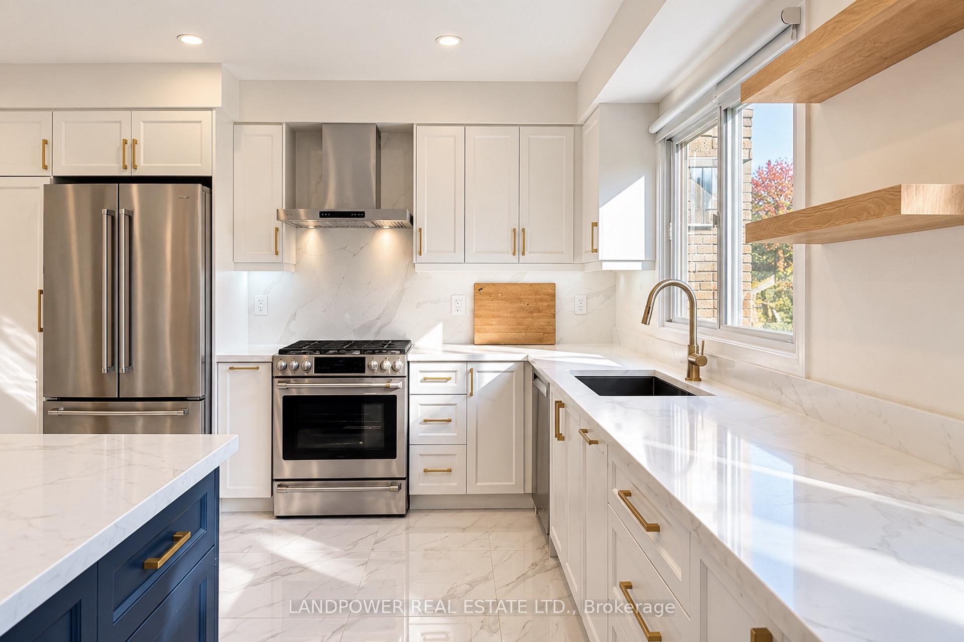 Photo 21 of 106 Poplar Crescent, Aurora, Aurora Highlands — HOMEH