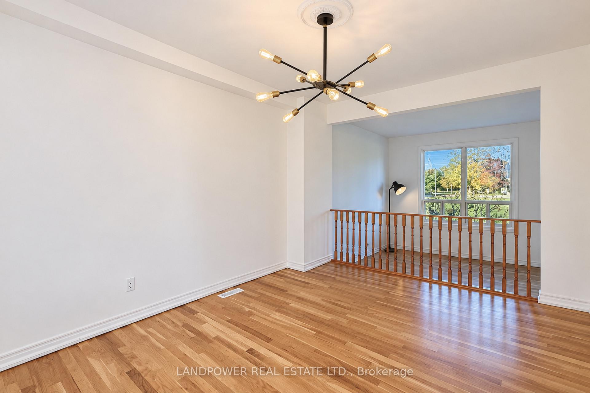 Photo 36 of 106 Poplar Crescent, Aurora, Aurora Highlands — HOMEH