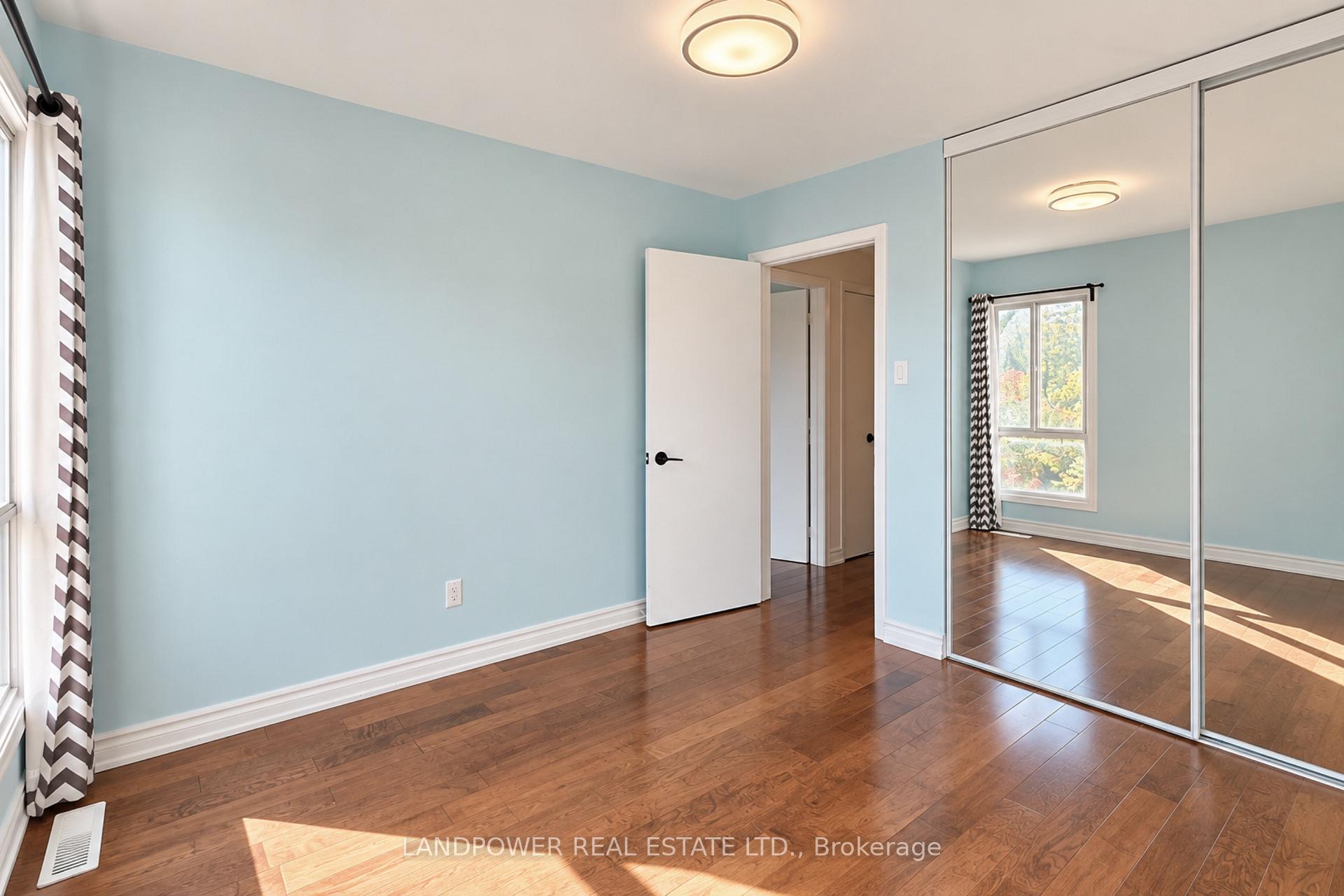 Photo 71 of 106 Poplar Crescent, Aurora, Aurora Highlands — HOMEH