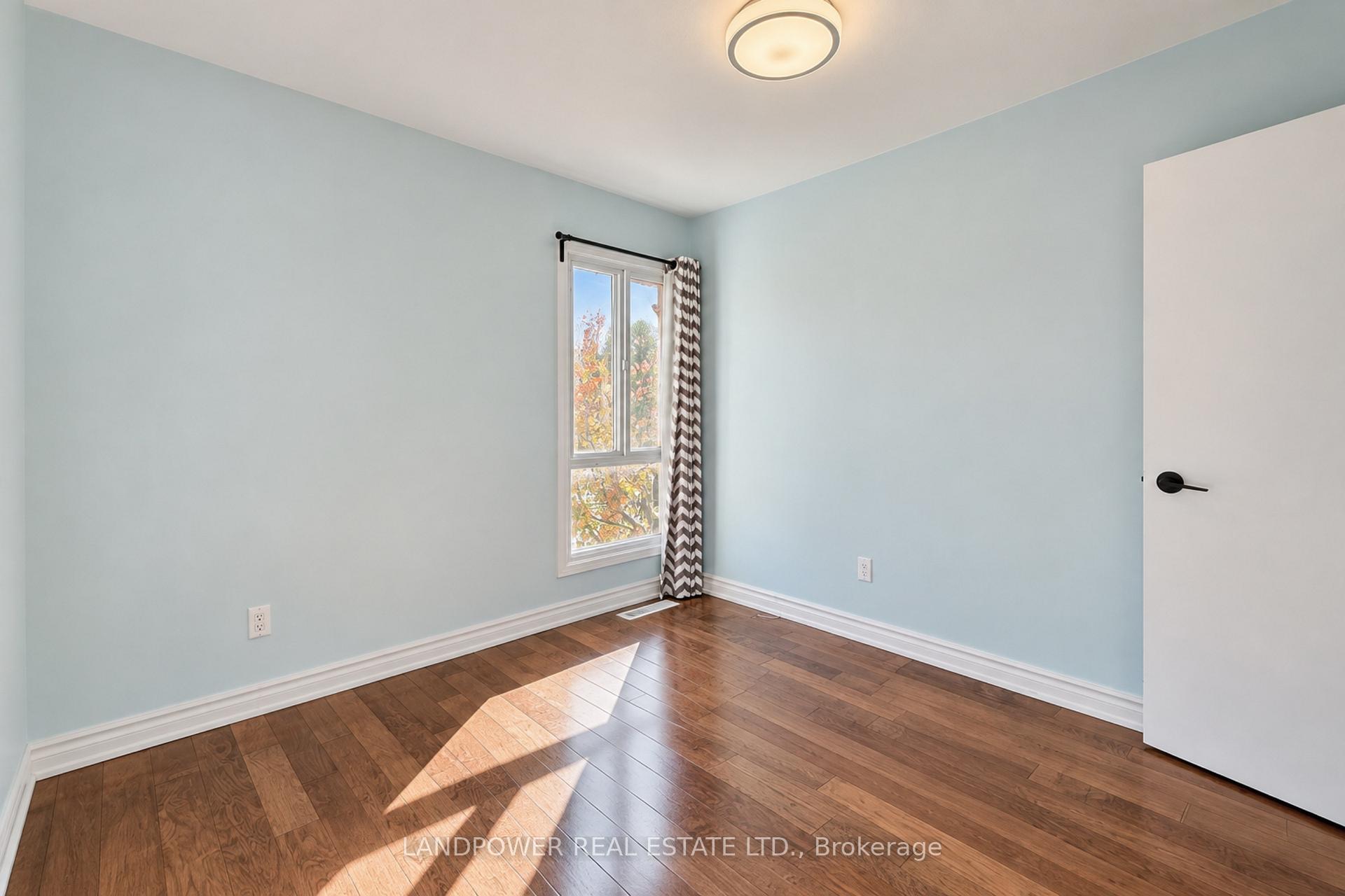 Photo 73 of 106 Poplar Crescent, Aurora, Aurora Highlands — HOMEH