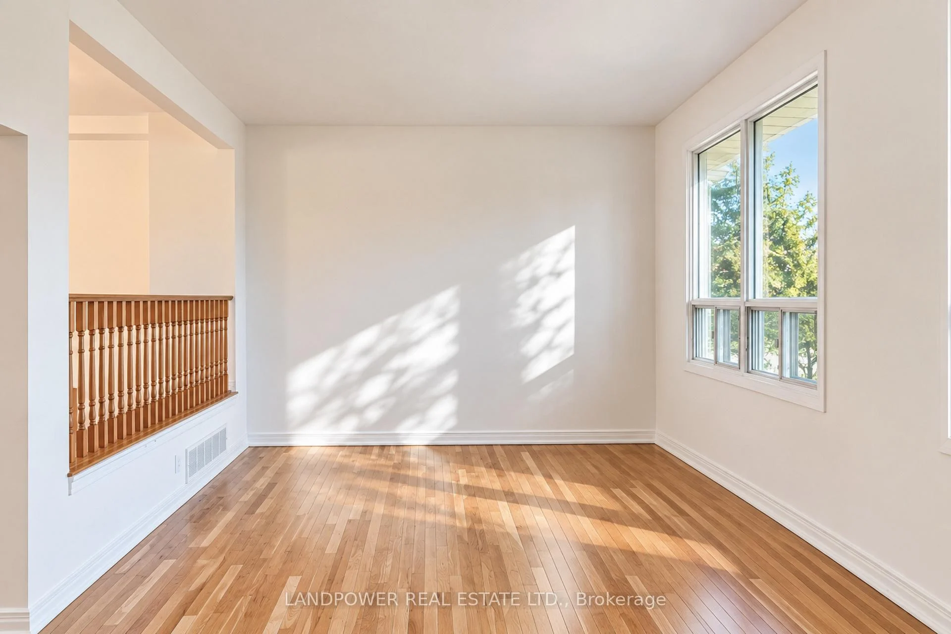 Photo 48 of 106 Poplar Crescent, Aurora, Aurora Highlands — HOMEH