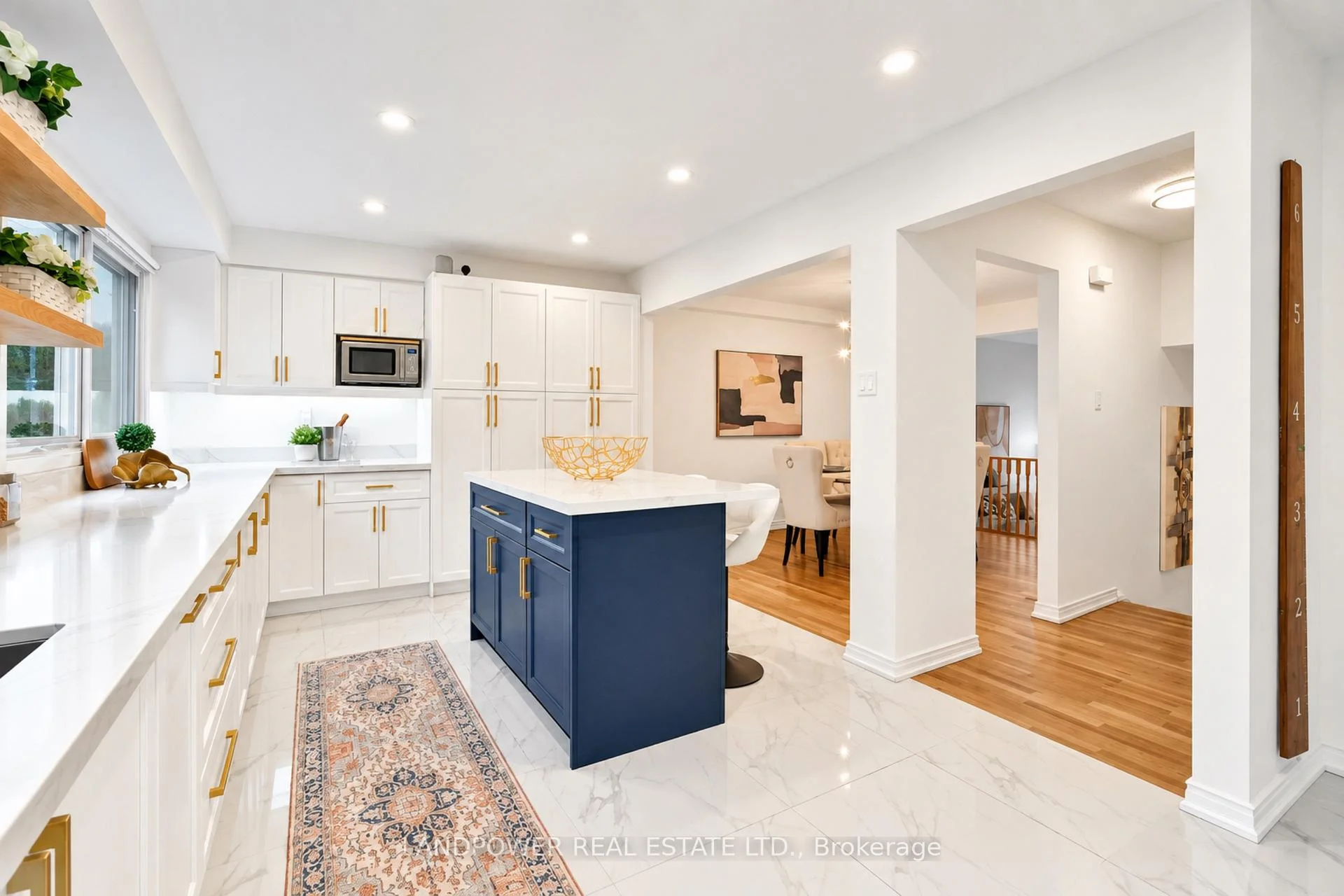 Photo 14 of 106 Poplar Crescent, Aurora, Aurora Highlands — HOMEH
