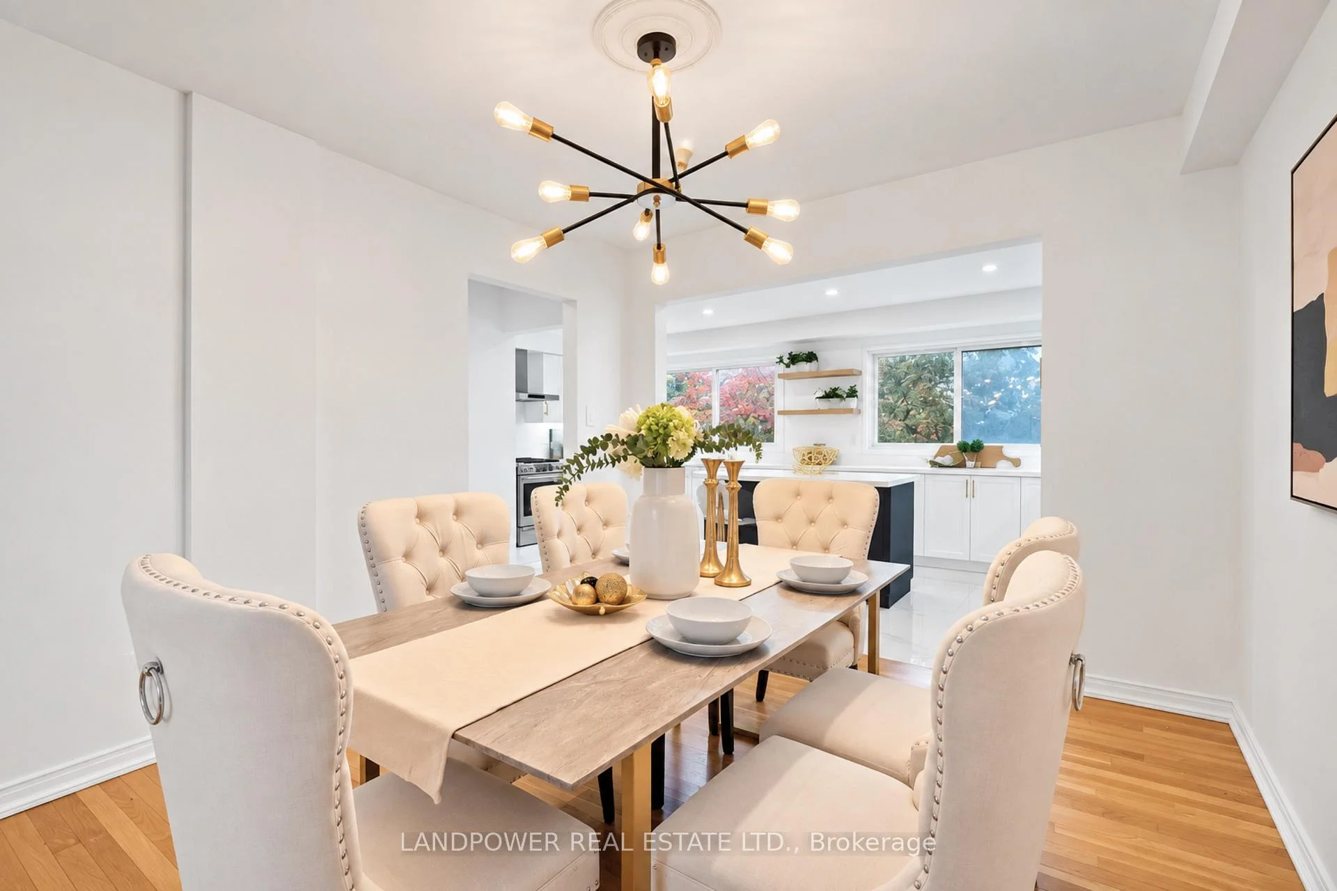 Photo 26 of 106 Poplar Crescent, Aurora, Aurora Highlands — HOMEH