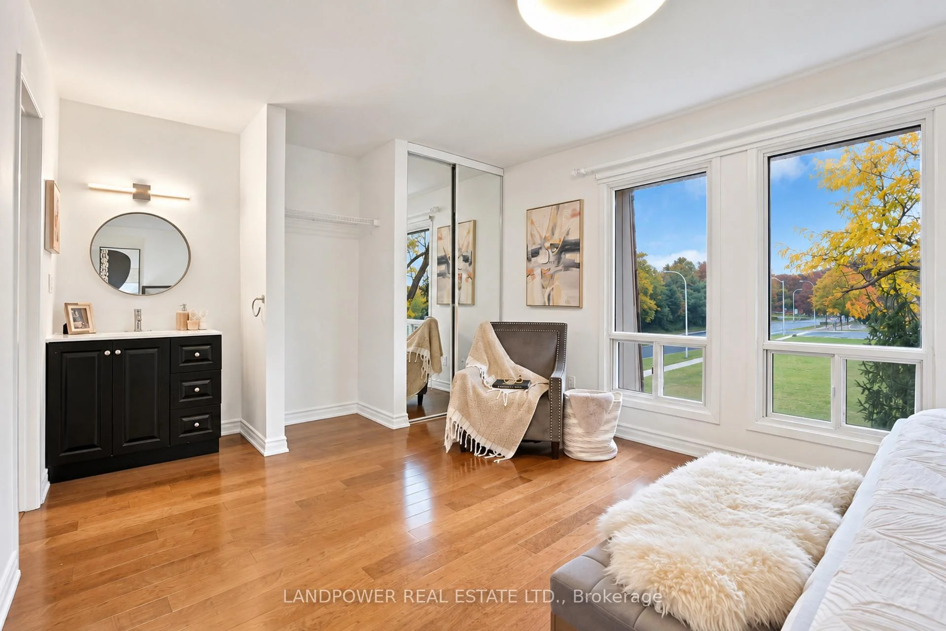 Photo 61 of 106 Poplar Crescent, Aurora, Aurora Highlands — HOMEH