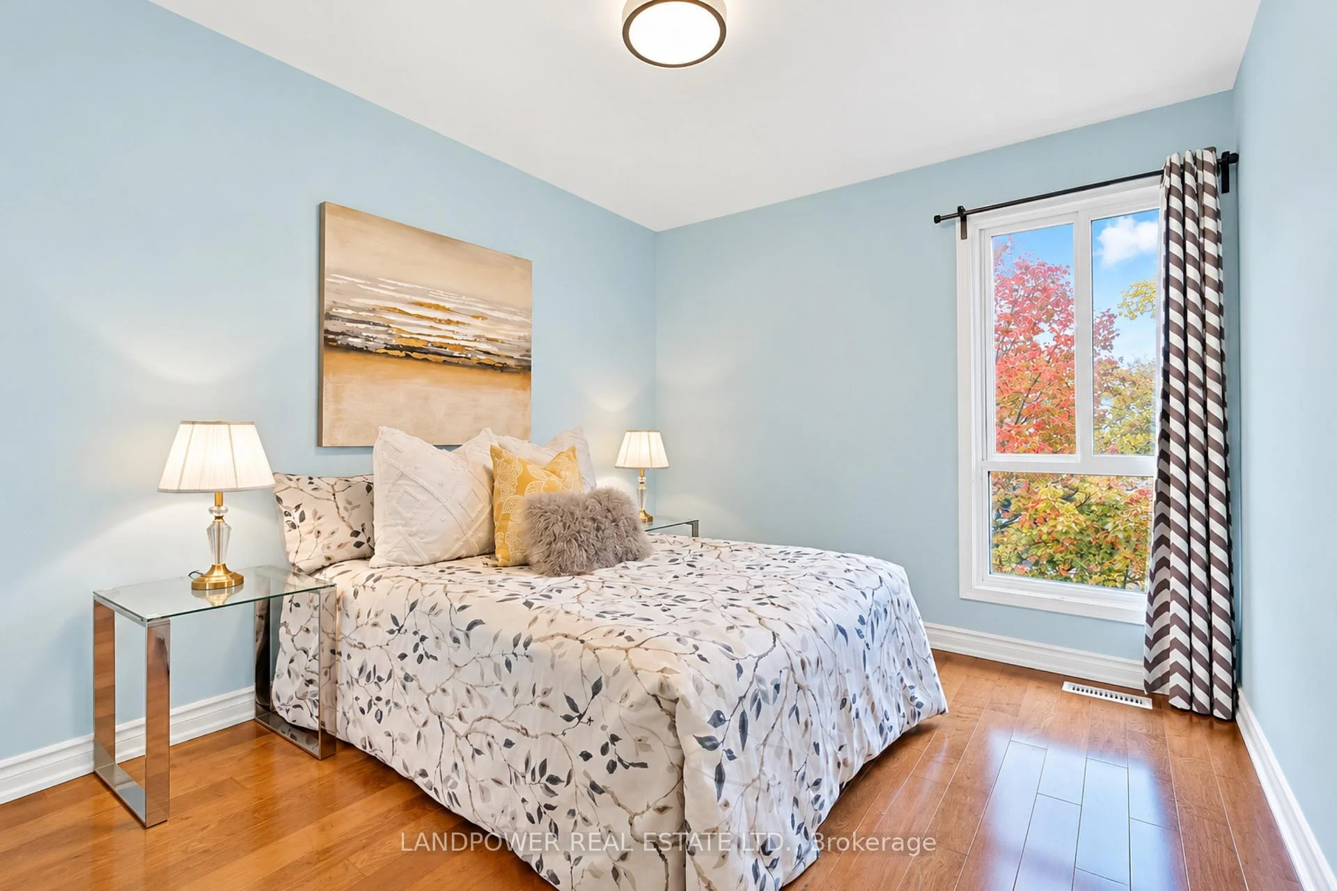 Photo 74 of 106 Poplar Crescent, Aurora, Aurora Highlands — HOMEH