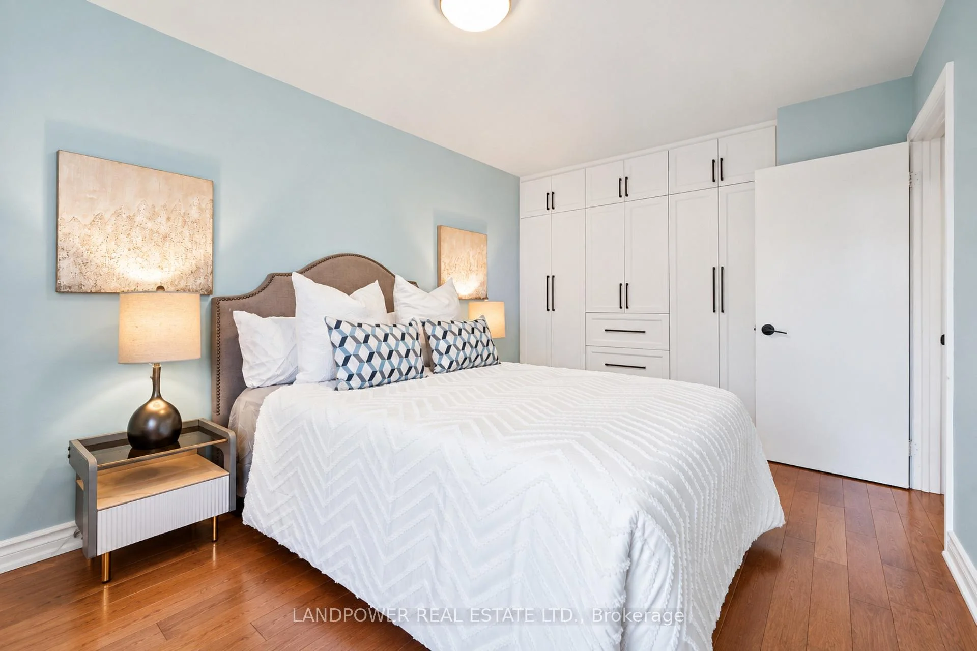 Photo 76 of 106 Poplar Crescent, Aurora, Aurora Highlands — HOMEH