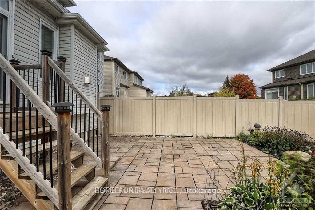 Photo 3 of 206 Broxburn Crescent, Ottawa, Barrhaven - Heritage Park — HOMEH