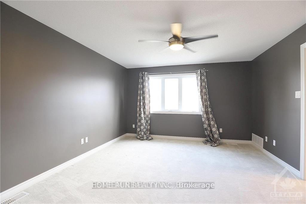 Photo 17 of 206 Broxburn Crescent, Ottawa, Barrhaven - Heritage Park — HOMEH