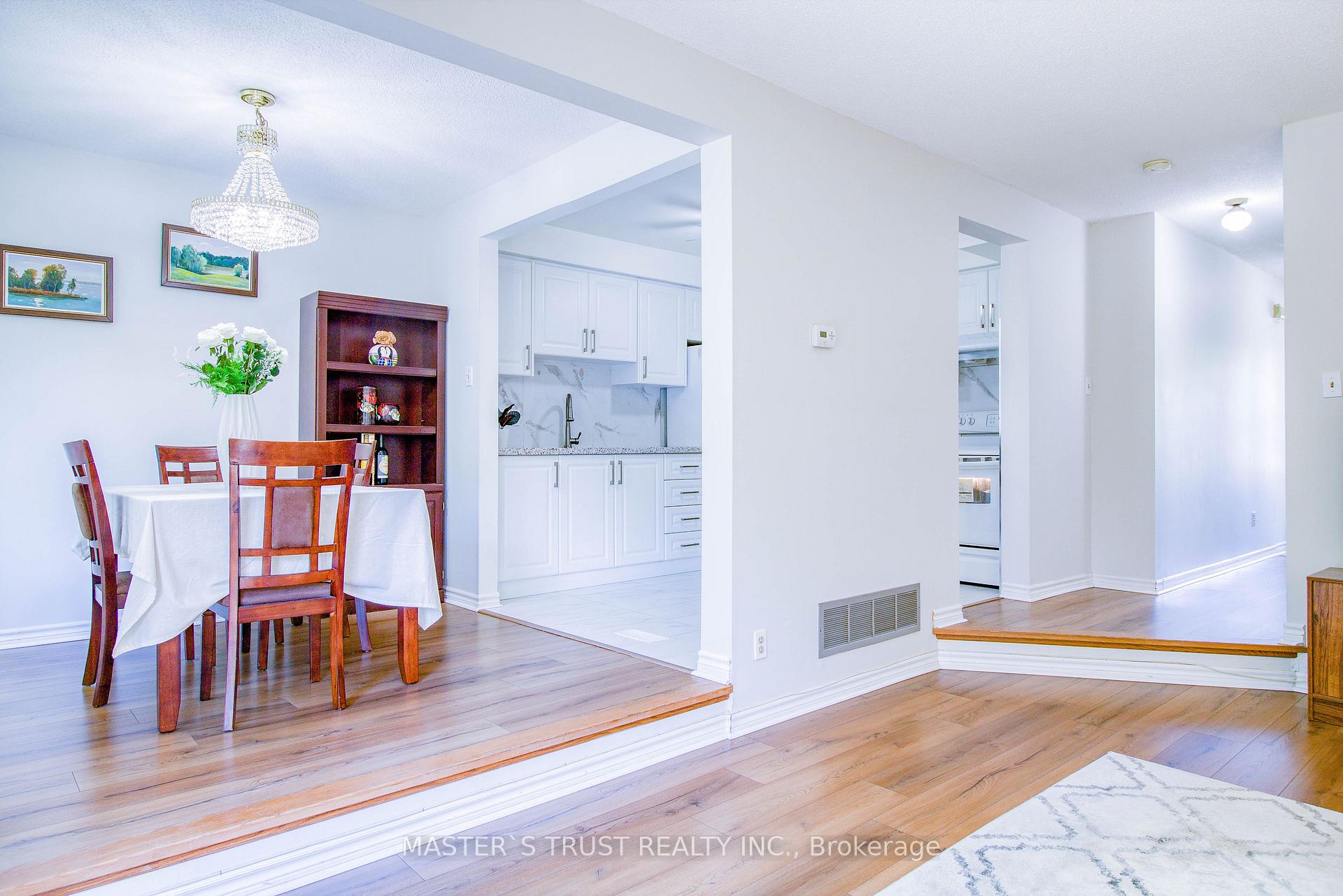 Photo 6 of Unit 18, 29 Fundy Bay Boulevard, Scarborough, Steeles — HOMEH