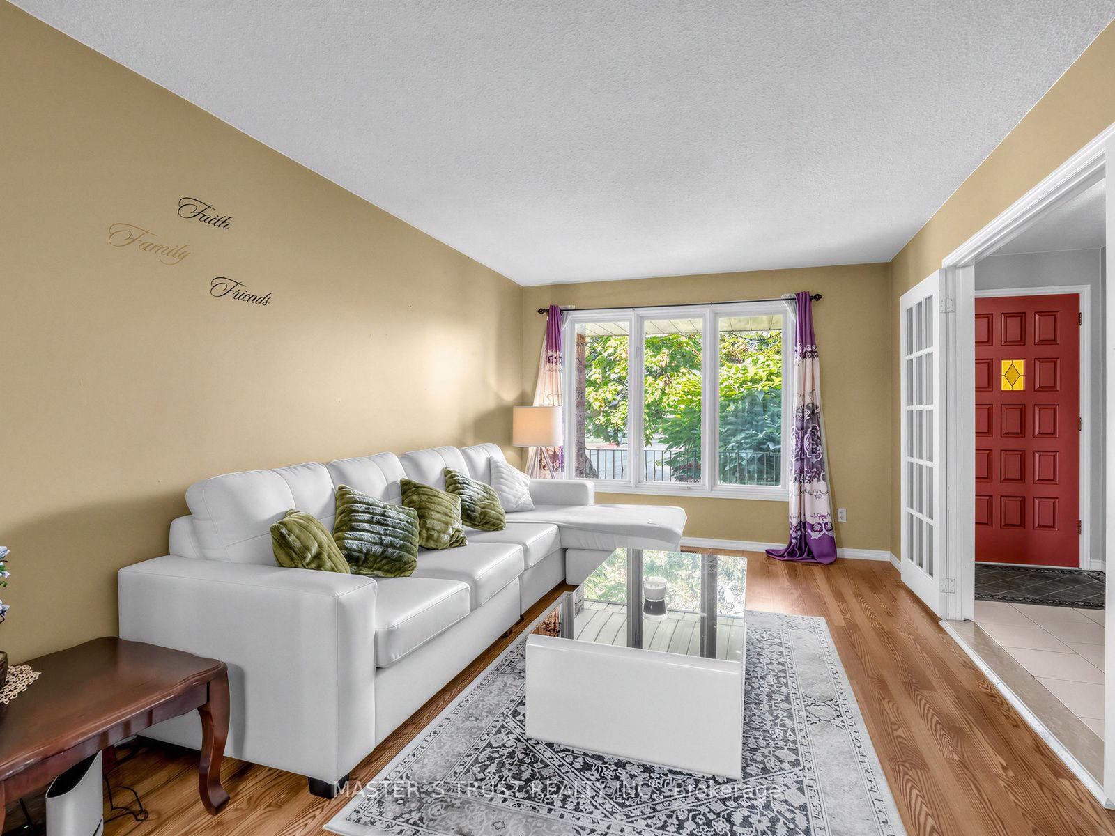 Photo 7 of 858 Wetherby Lane, Mississauga, Rathwood — HOMEH