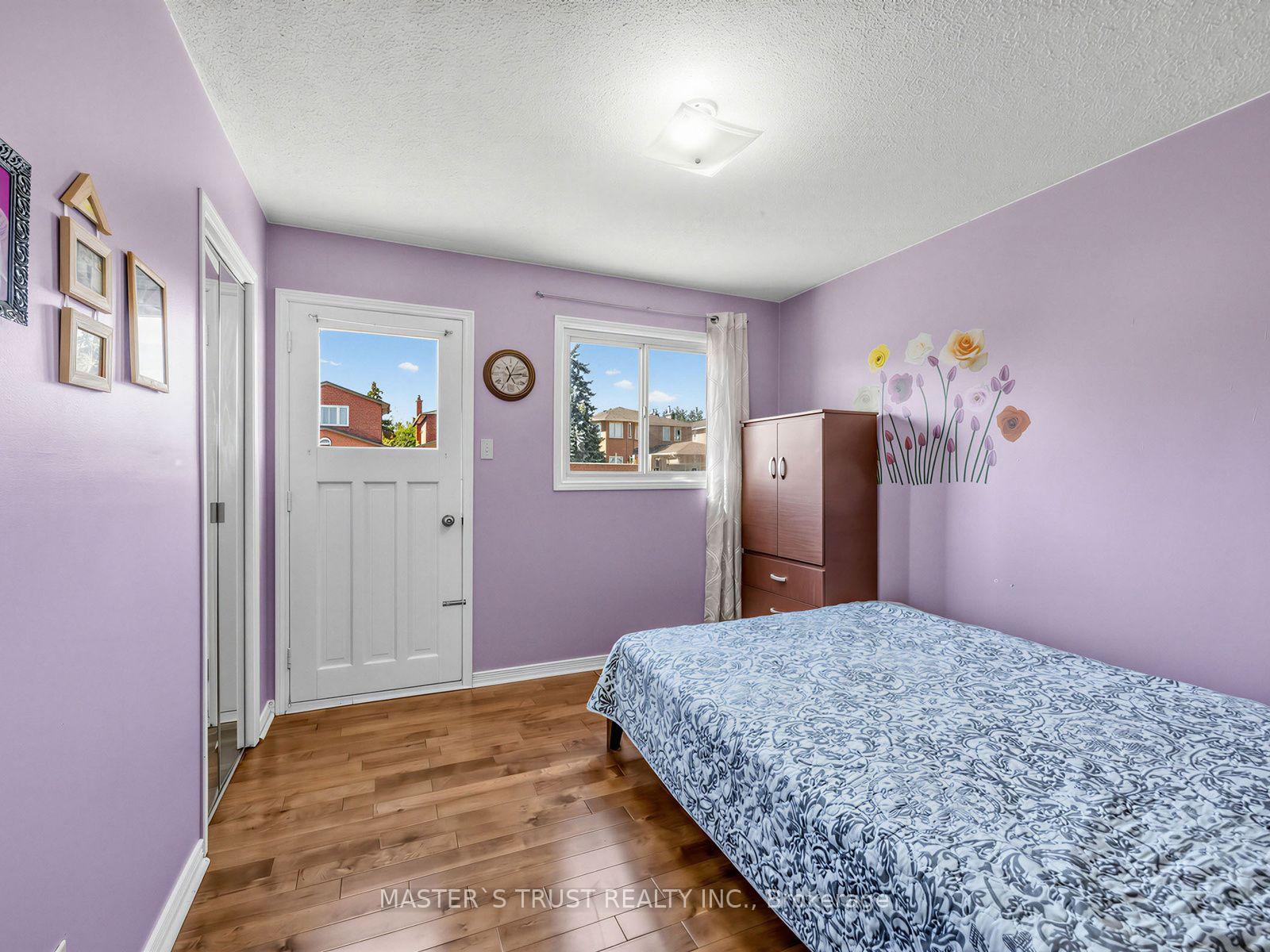 Photo 14 of 858 Wetherby Lane, Mississauga, Rathwood — HOMEH