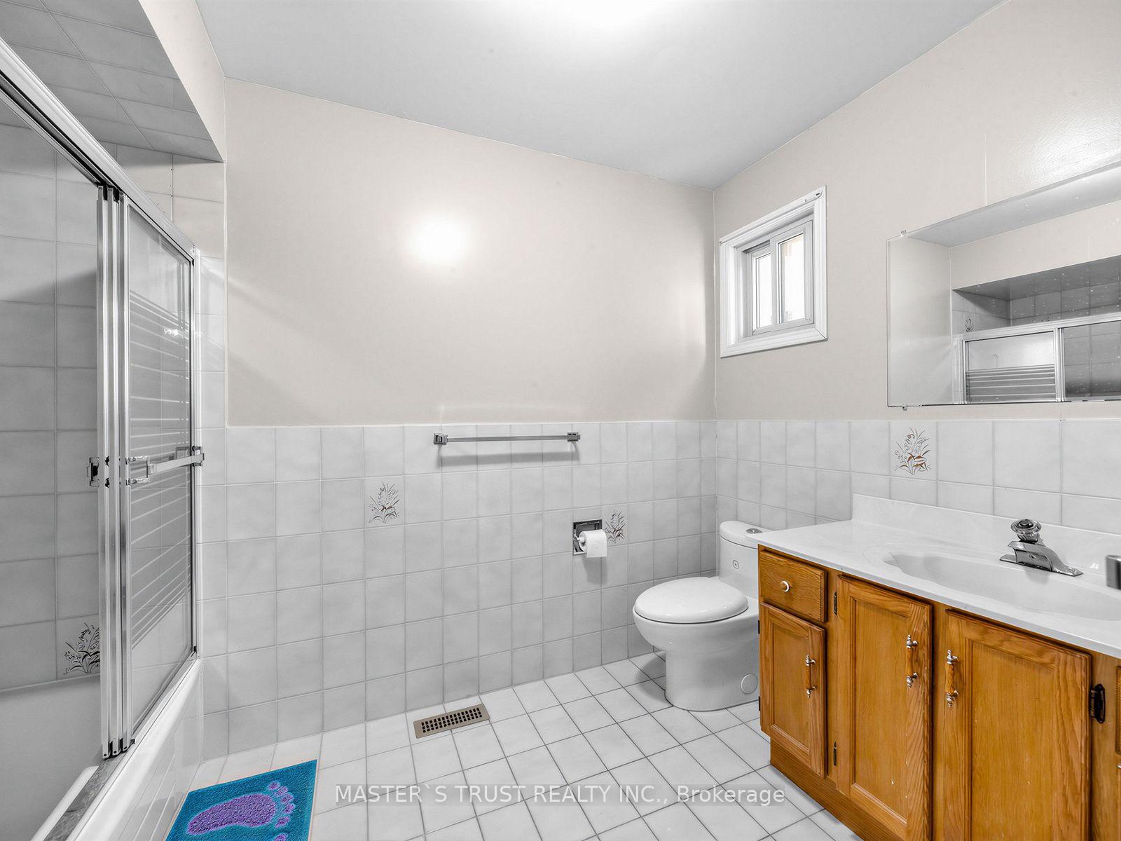 Photo 19 of 858 Wetherby Lane, Mississauga, Rathwood — HOMEH