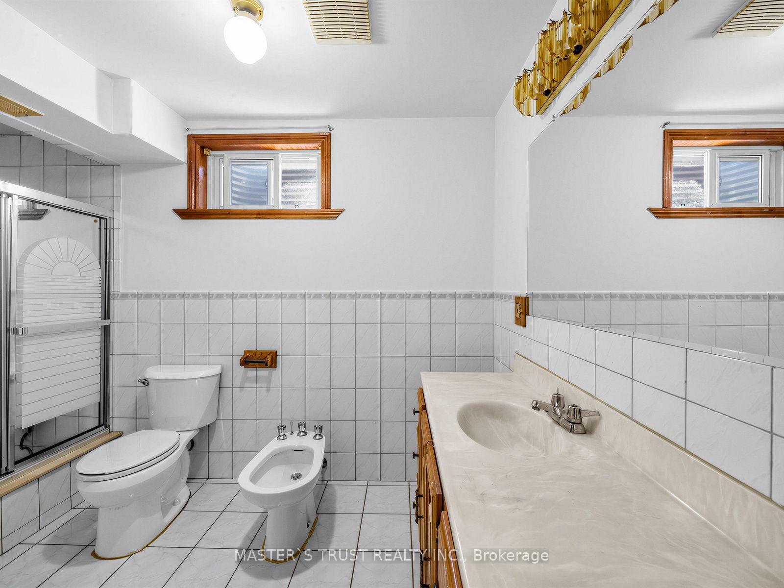 Photo 30 of 858 Wetherby Lane, Mississauga, Rathwood — HOMEH
