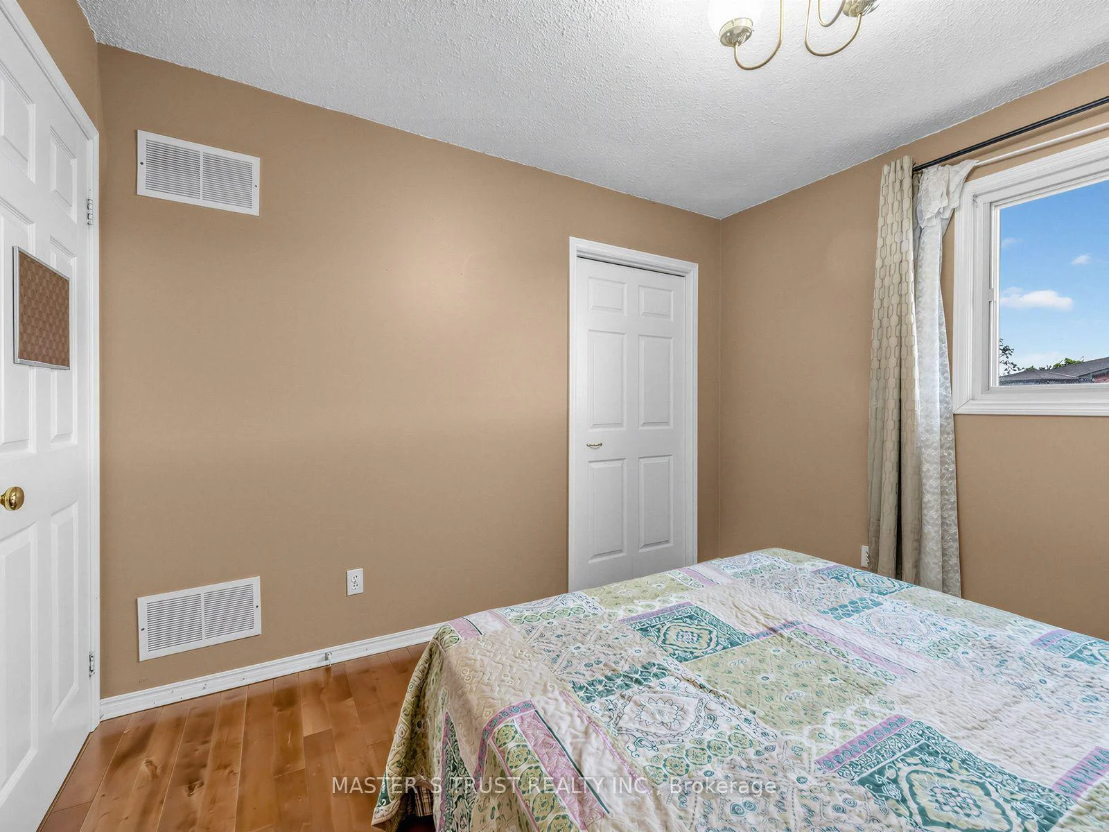 Photo 42 of 858 Wetherby Lane, Mississauga, Rathwood — HOMEH