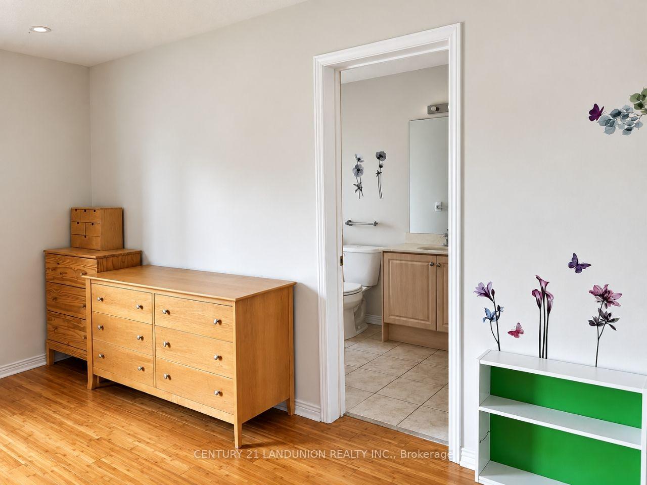Photo 20 of 52 Kentley Street, Markham, Berczy — HOMEH