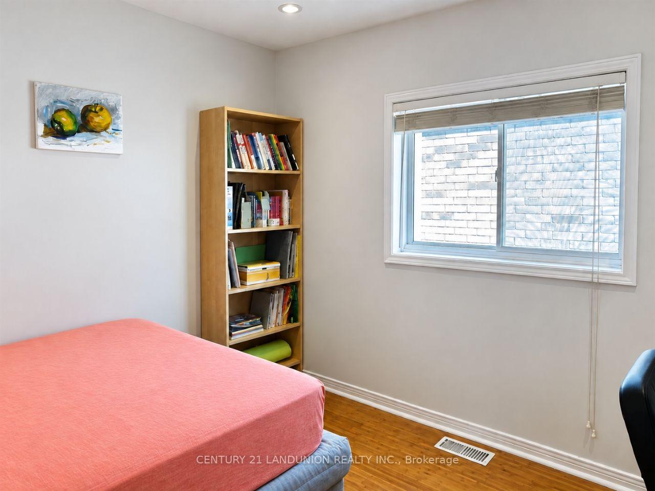 Photo 25 of 52 Kentley Street, Markham, Berczy — HOMEH