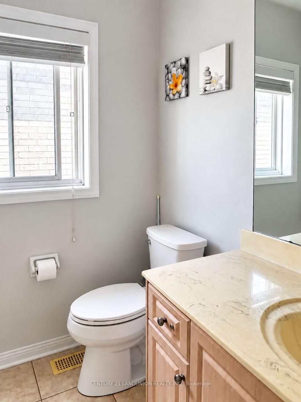 Photo 29 of 52 Kentley Street, Markham, Berczy — HOMEH
