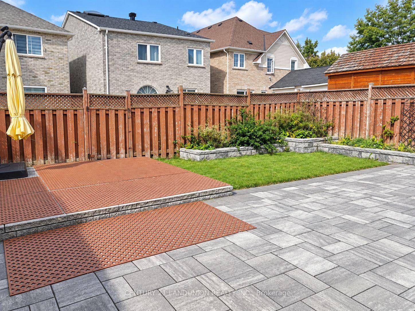 Photo 38 of 52 Kentley Street, Markham, Berczy — HOMEH