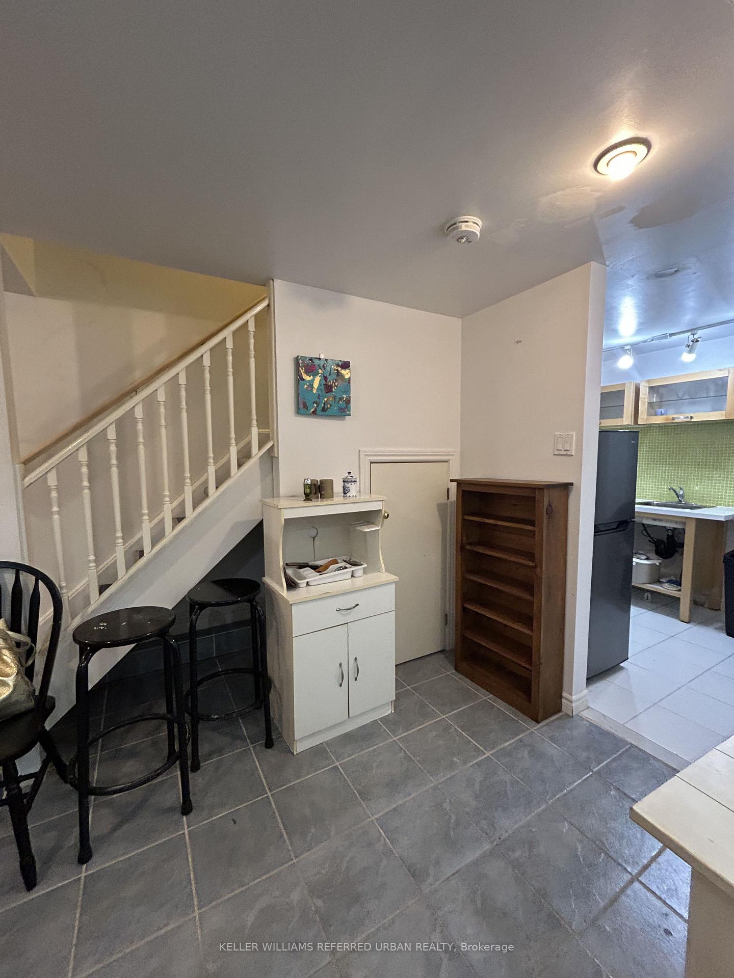 Photo 8 of 63 Hilton Avenue, Toronto, Casa Loma — HOMEH