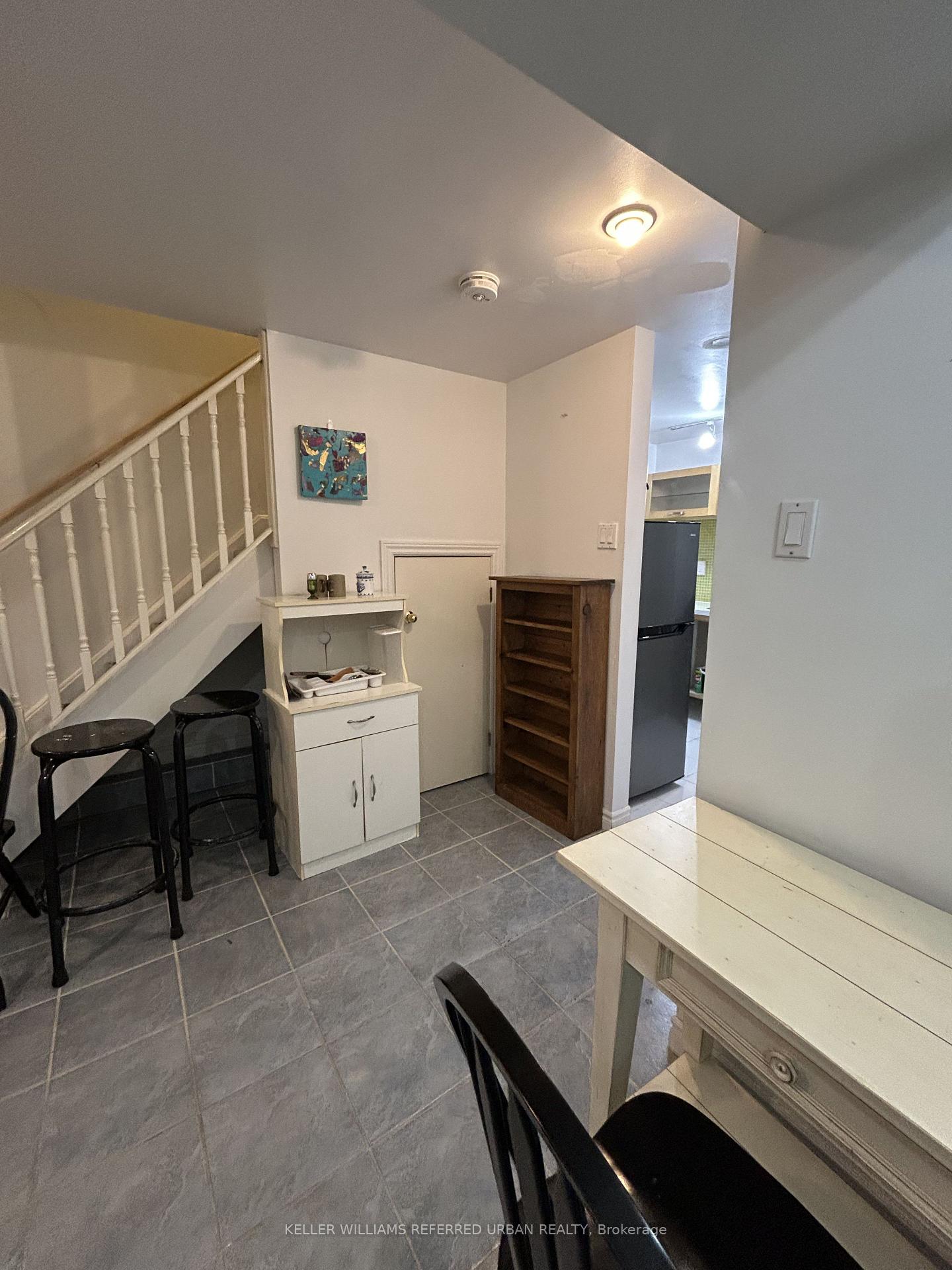Photo 10 of 63 Hilton Avenue, Toronto, Casa Loma — HOMEH