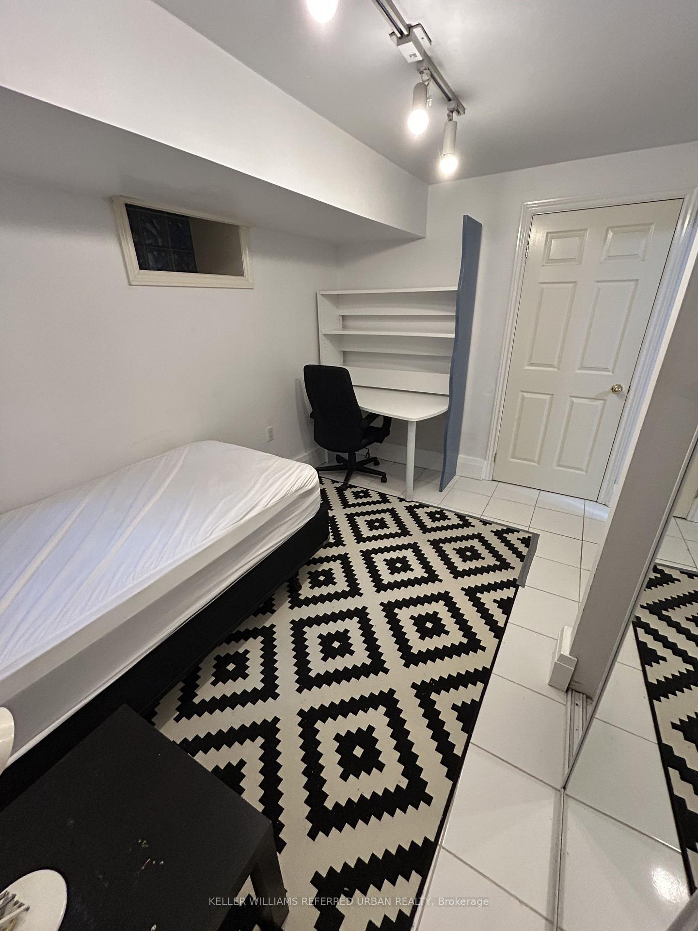 Photo 12 of 63 Hilton Avenue, Toronto, Casa Loma — HOMEH