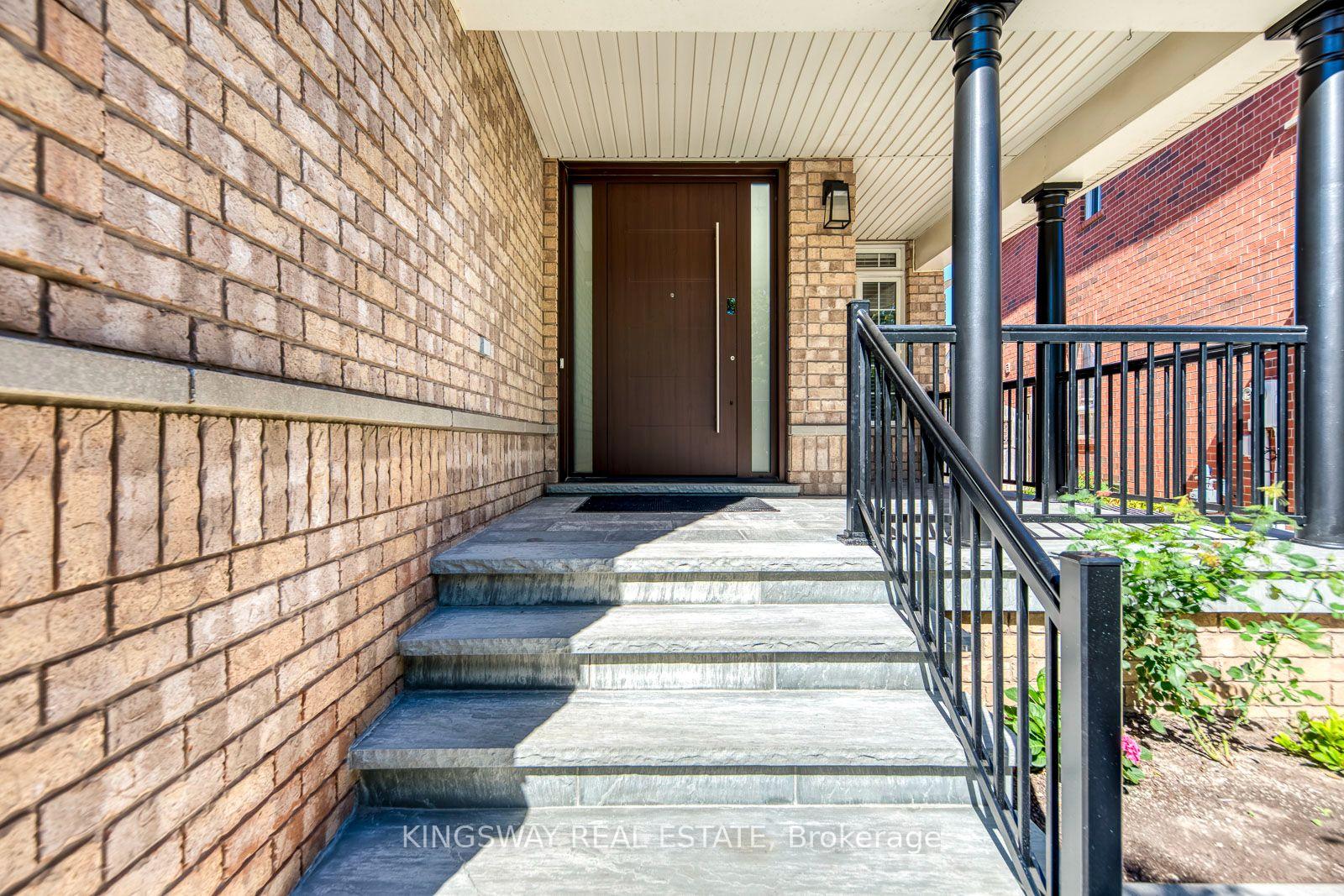 Photo 2 of 3133 Mission Hill Drive, Mississauga, Churchill Meadows — HOMEH
