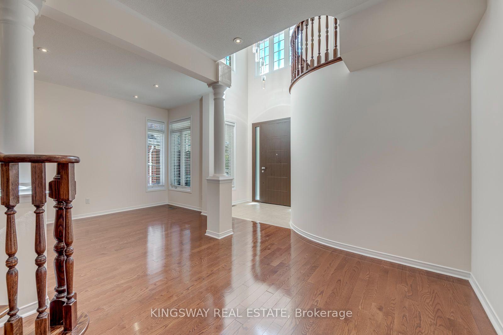 Photo 4 of 3133 Mission Hill Drive, Mississauga, Churchill Meadows — HOMEH