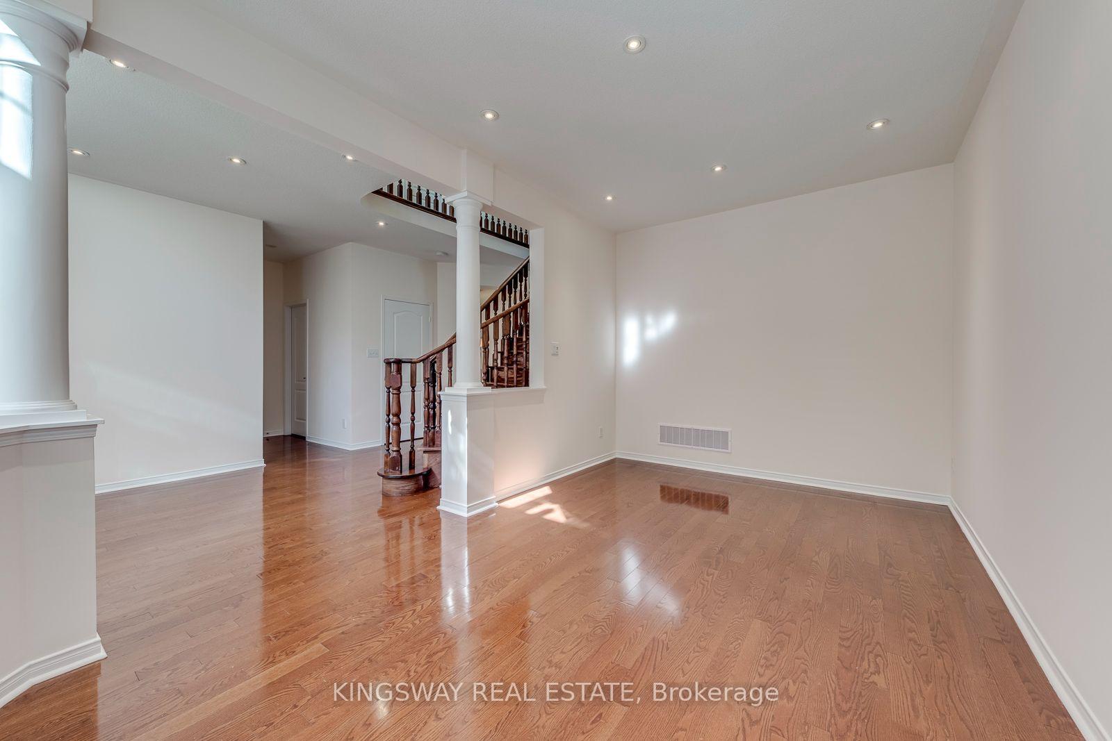 Photo 7 of 3133 Mission Hill Drive, Mississauga, Churchill Meadows — HOMEH