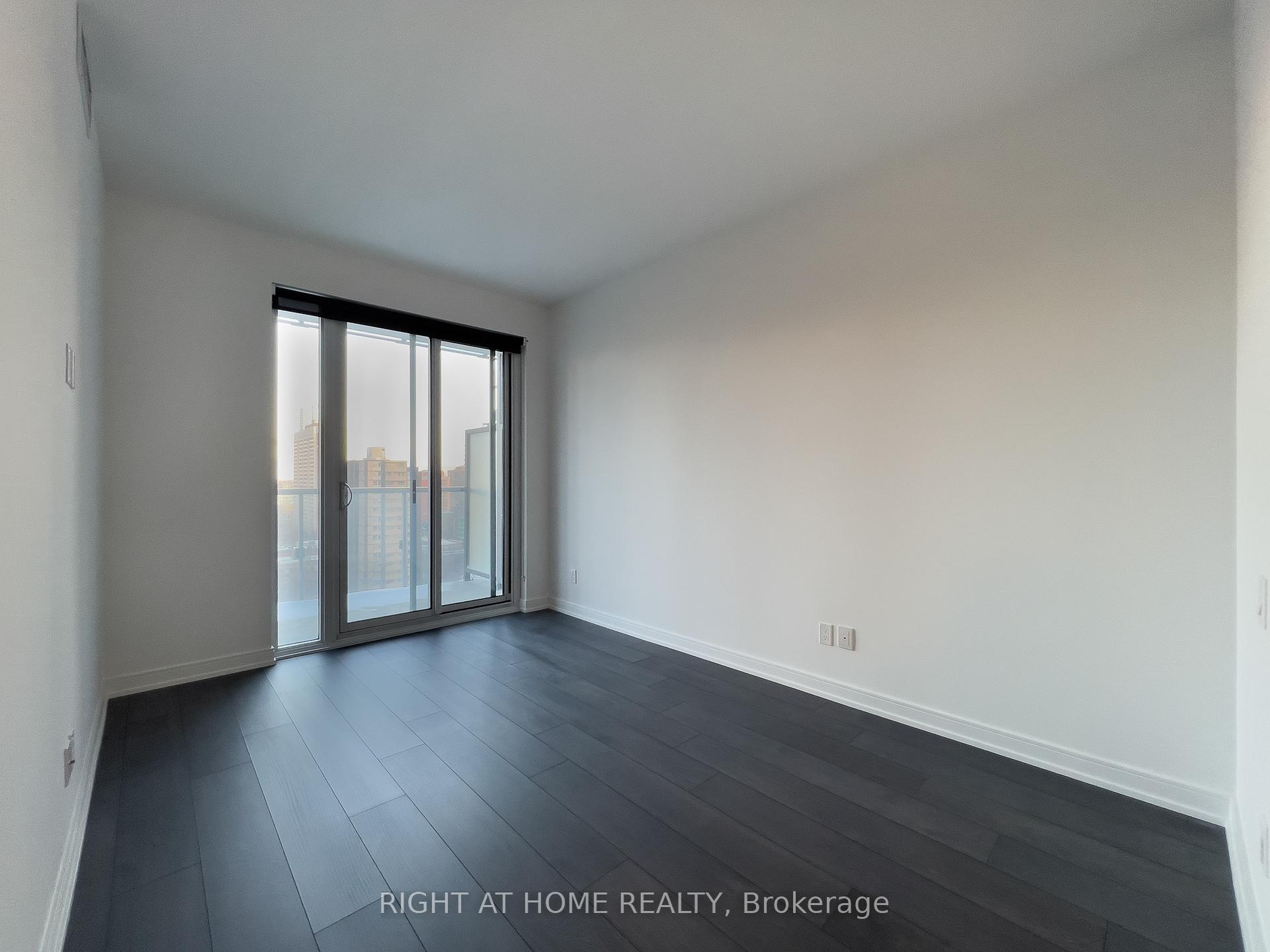 Photo 4 of Unit 1606, 3 Gloucester Street, Toronto, Church-Yonge Corridor — HOMEH