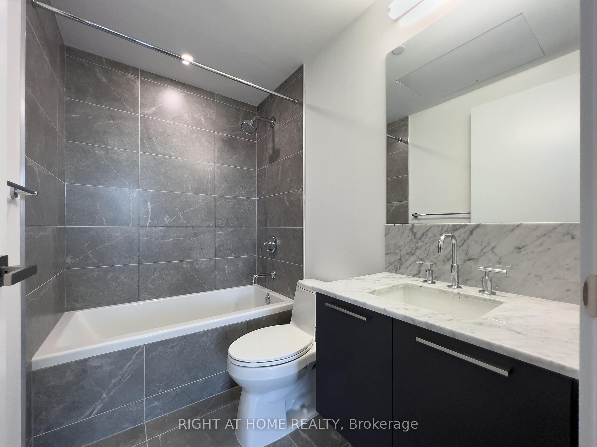 Photo 11 of Unit 1606, 3 Gloucester Street, Toronto, Church-Yonge Corridor — HOMEH