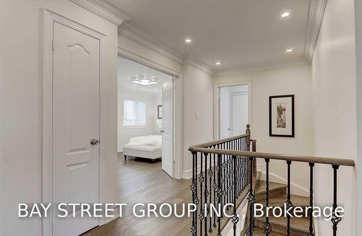 Photo 6 of 18 River Forest Street, Markham, Rouge Fairways — HOMEH