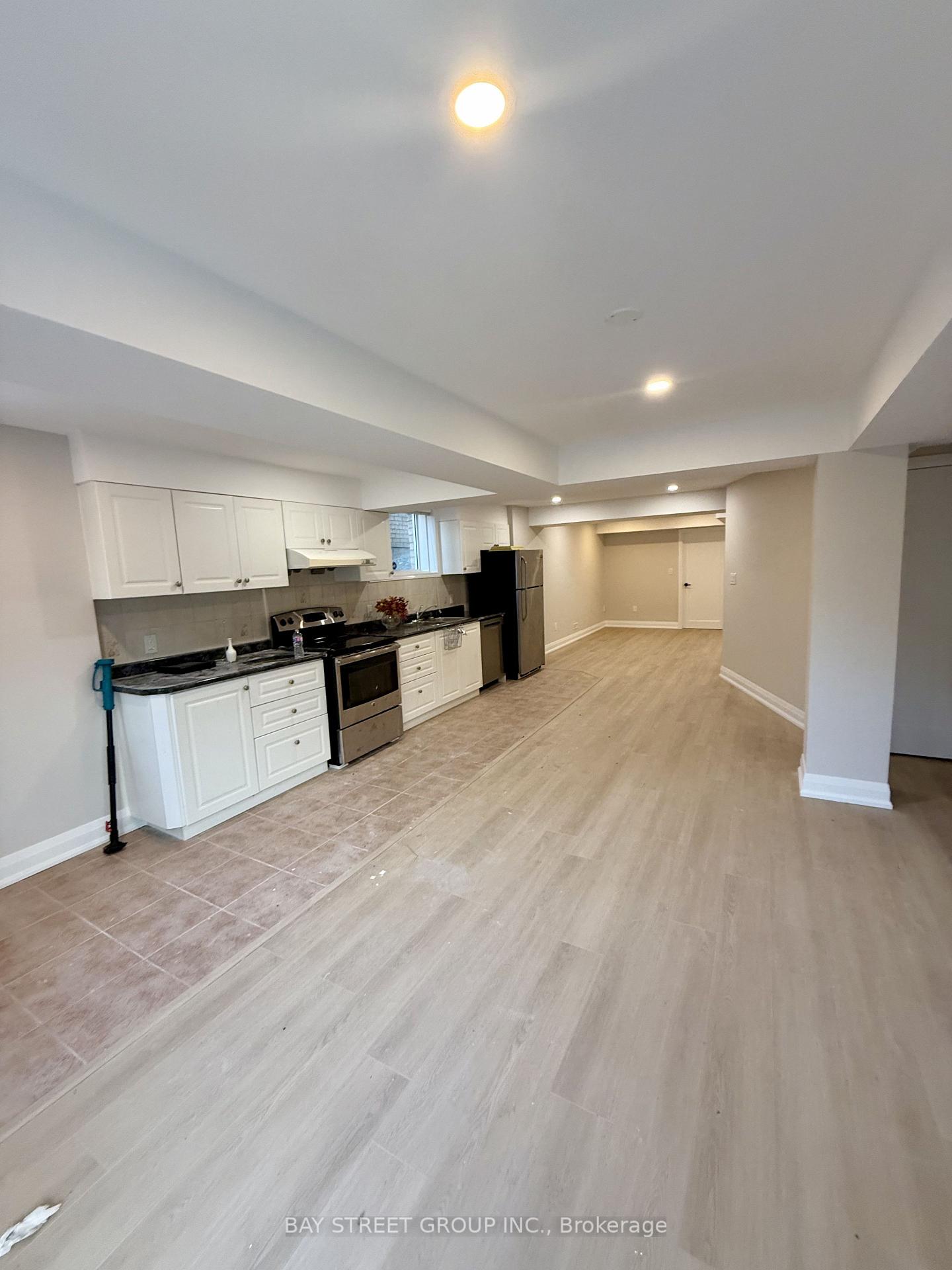 Photo 2 of 100 Redstone Road, Richmond Hill, Rouge Woods — HOMEH