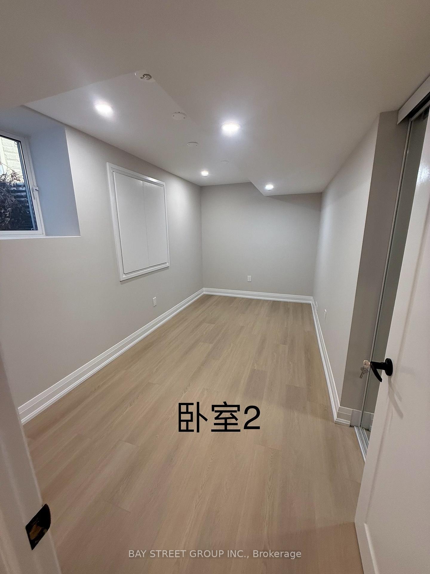 Photo 4 of 100 Redstone Road, Richmond Hill, Rouge Woods — HOMEH