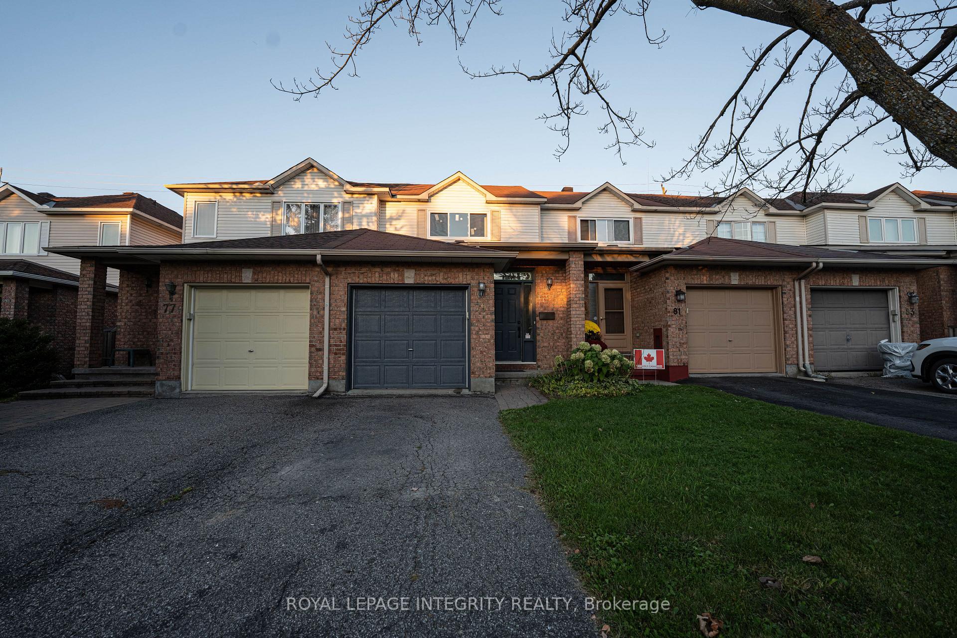 Photo 20 of 79 Forestglade Crescent, Ottawa, Hunt Club Park — HOMEH
