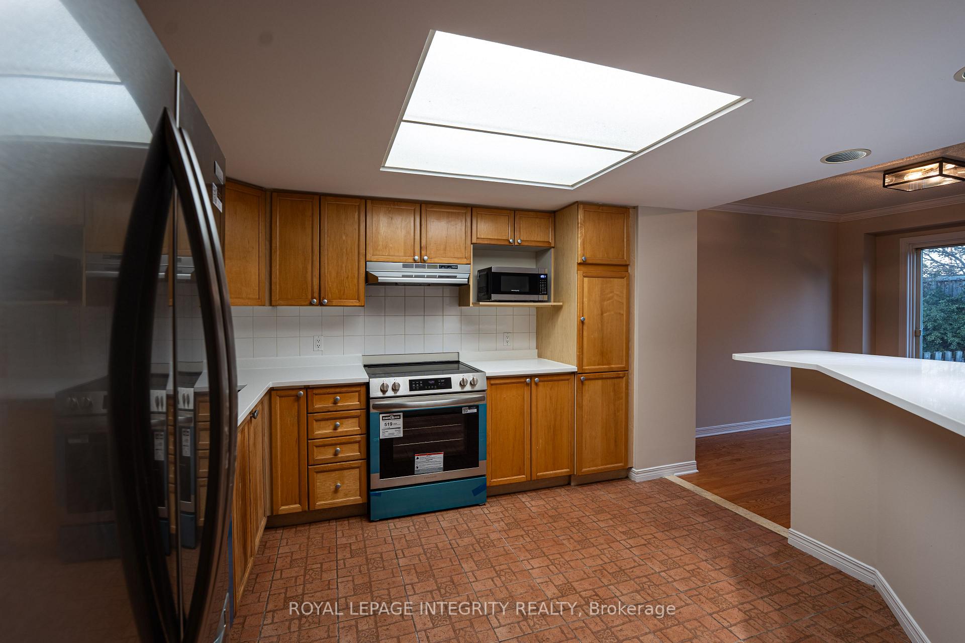 Photo 7 of 79 Forestglade Crescent, Ottawa, Hunt Club Park — HOMEH