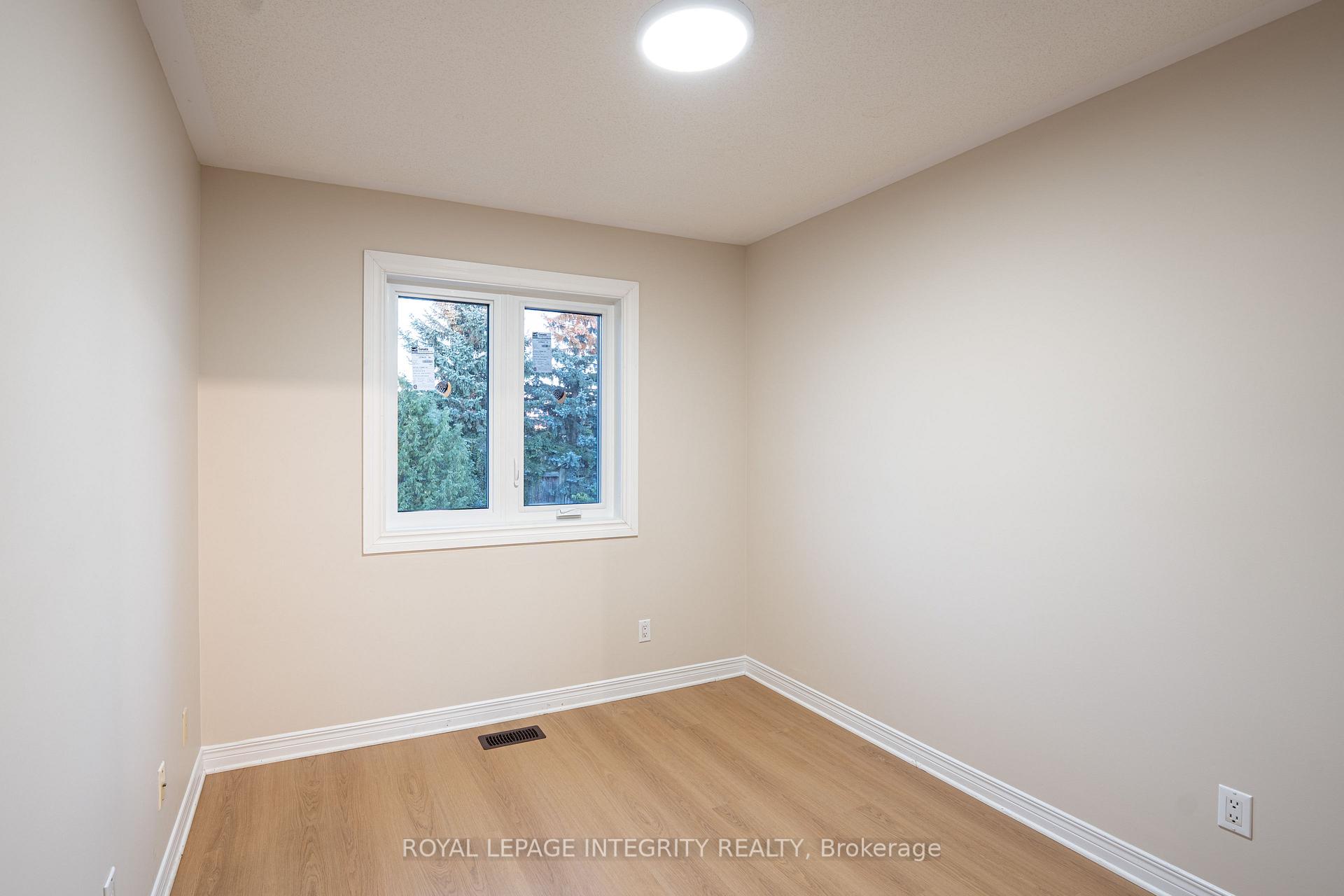 Photo 12 of 79 Forestglade Crescent, Ottawa, Hunt Club Park — HOMEH