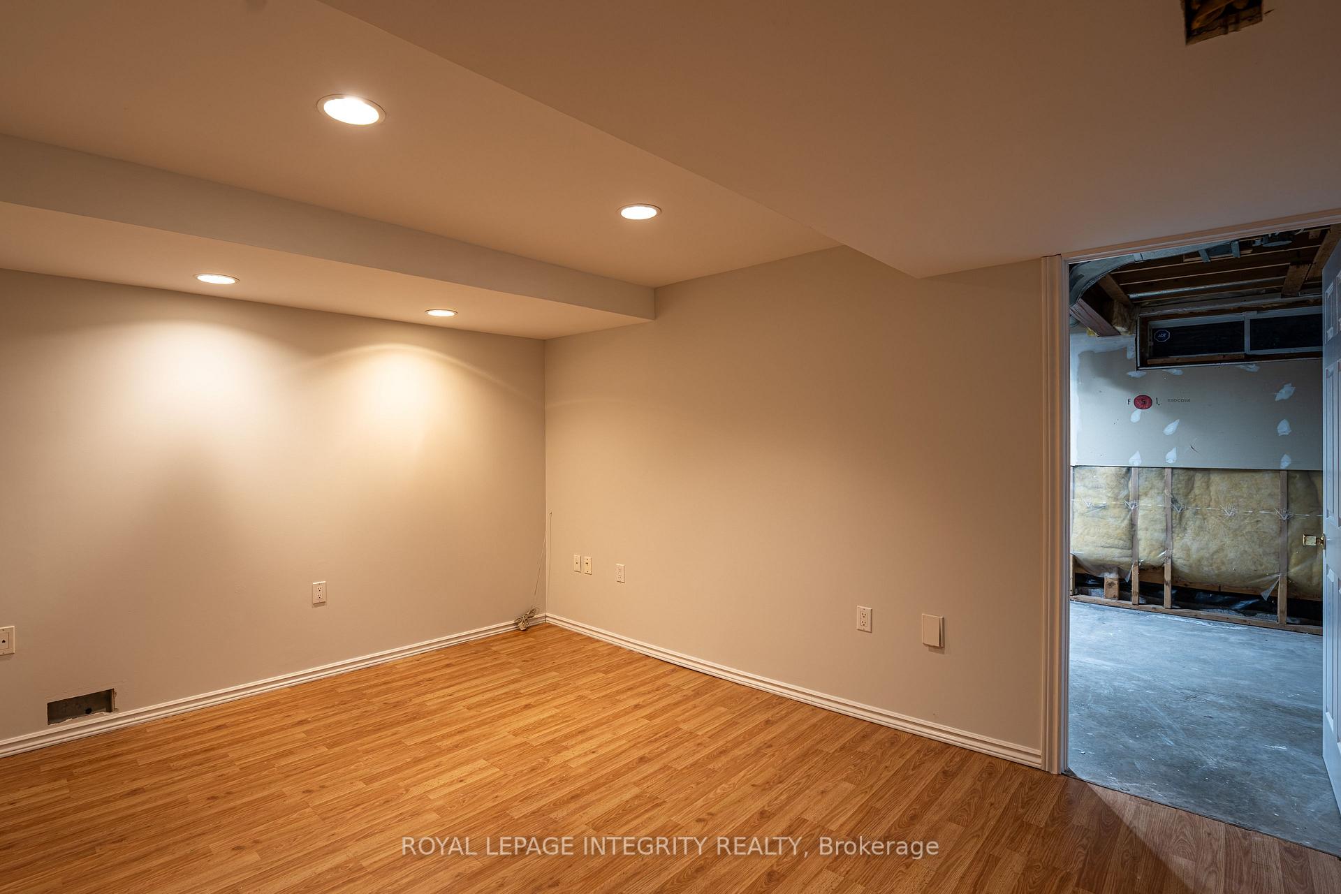 Photo 15 of 79 Forestglade Crescent, Ottawa, Hunt Club Park — HOMEH