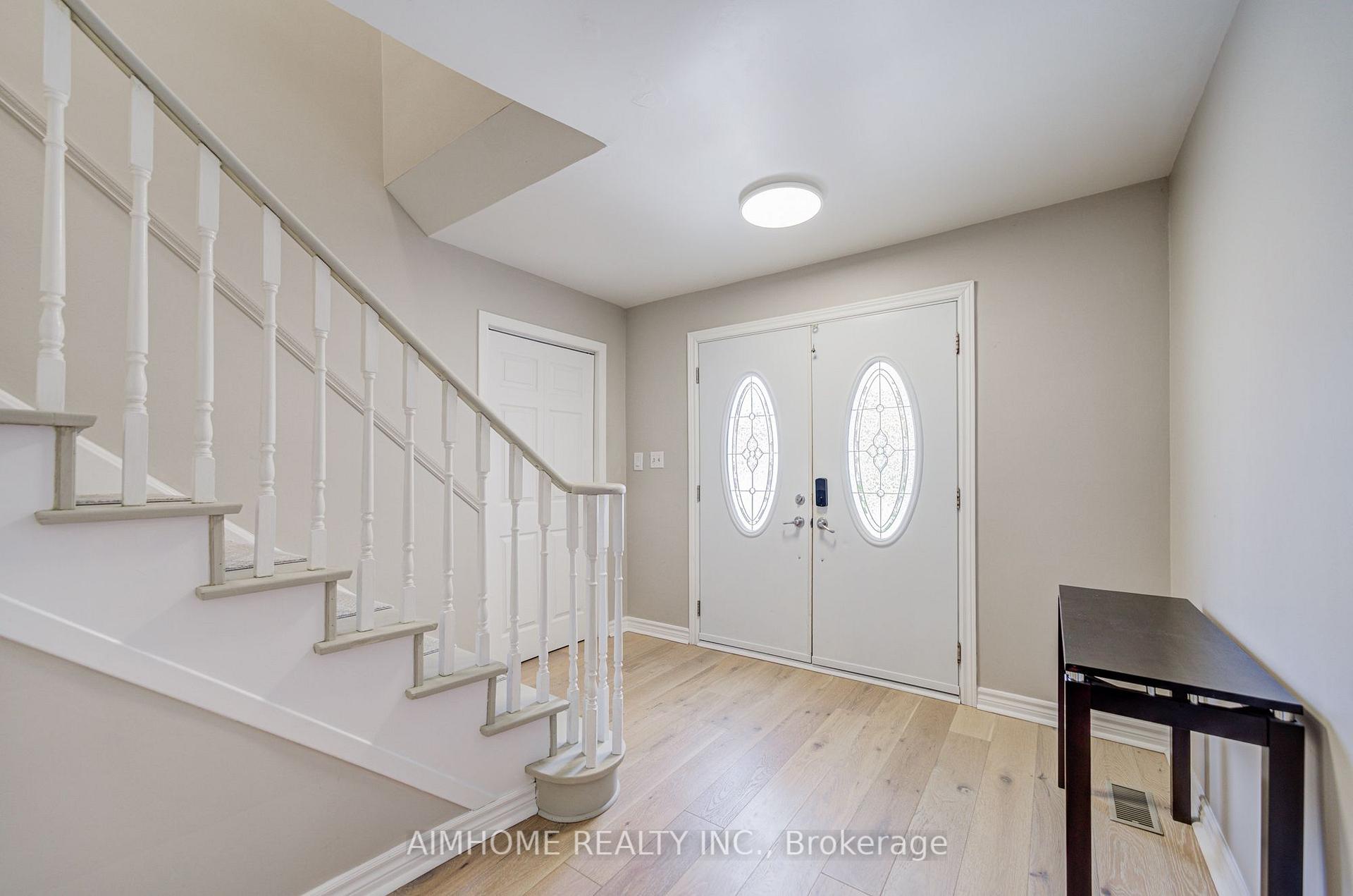 Photo 4 of 163 Chipwood Crescent, North York, Pleasant View — HOMEH