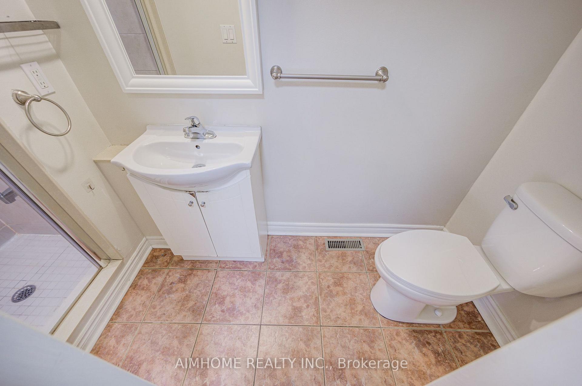 Photo 10 of 163 Chipwood Crescent, North York, Pleasant View — HOMEH