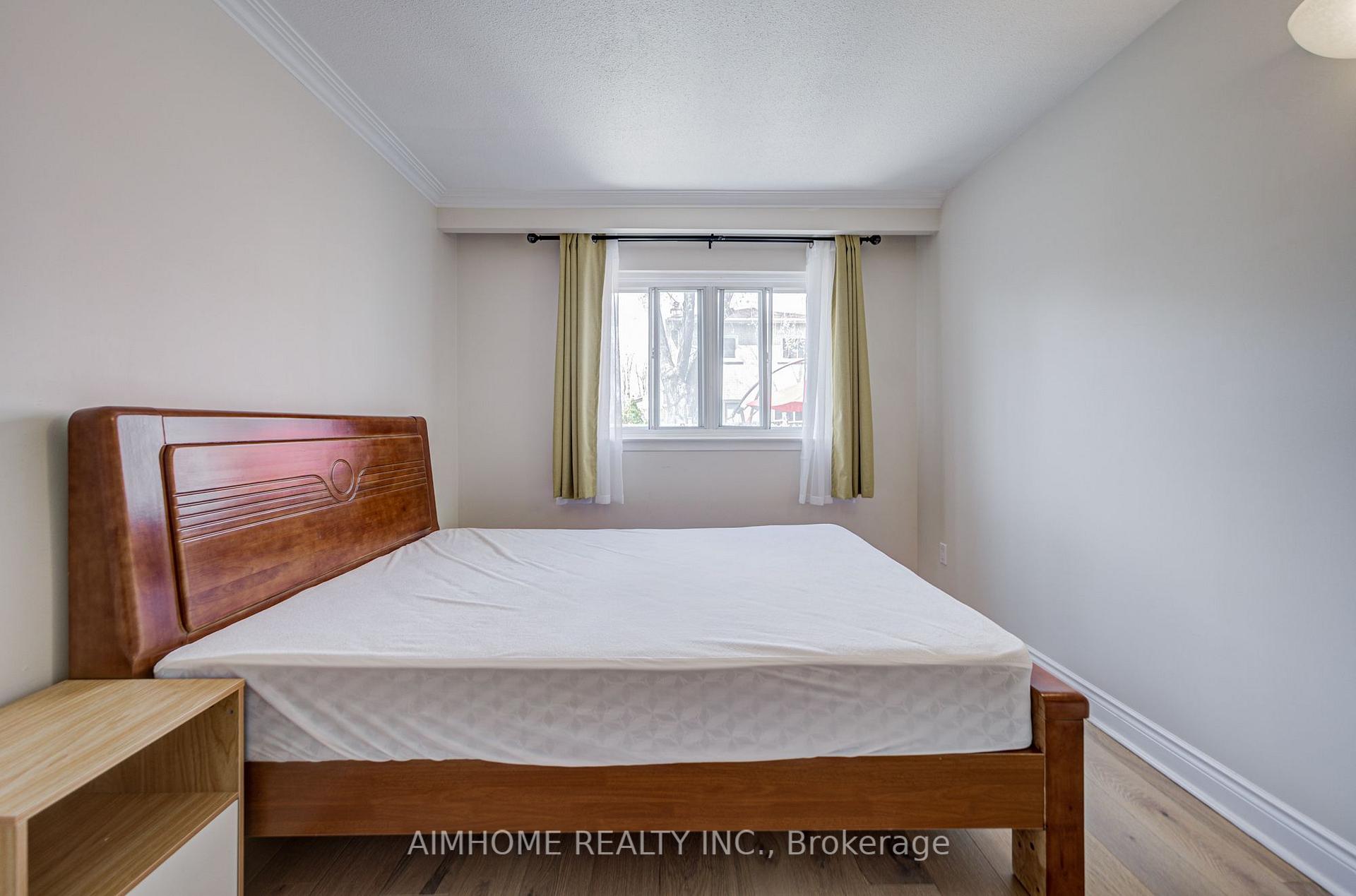 Photo 13 of 163 Chipwood Crescent, North York, Pleasant View — HOMEH