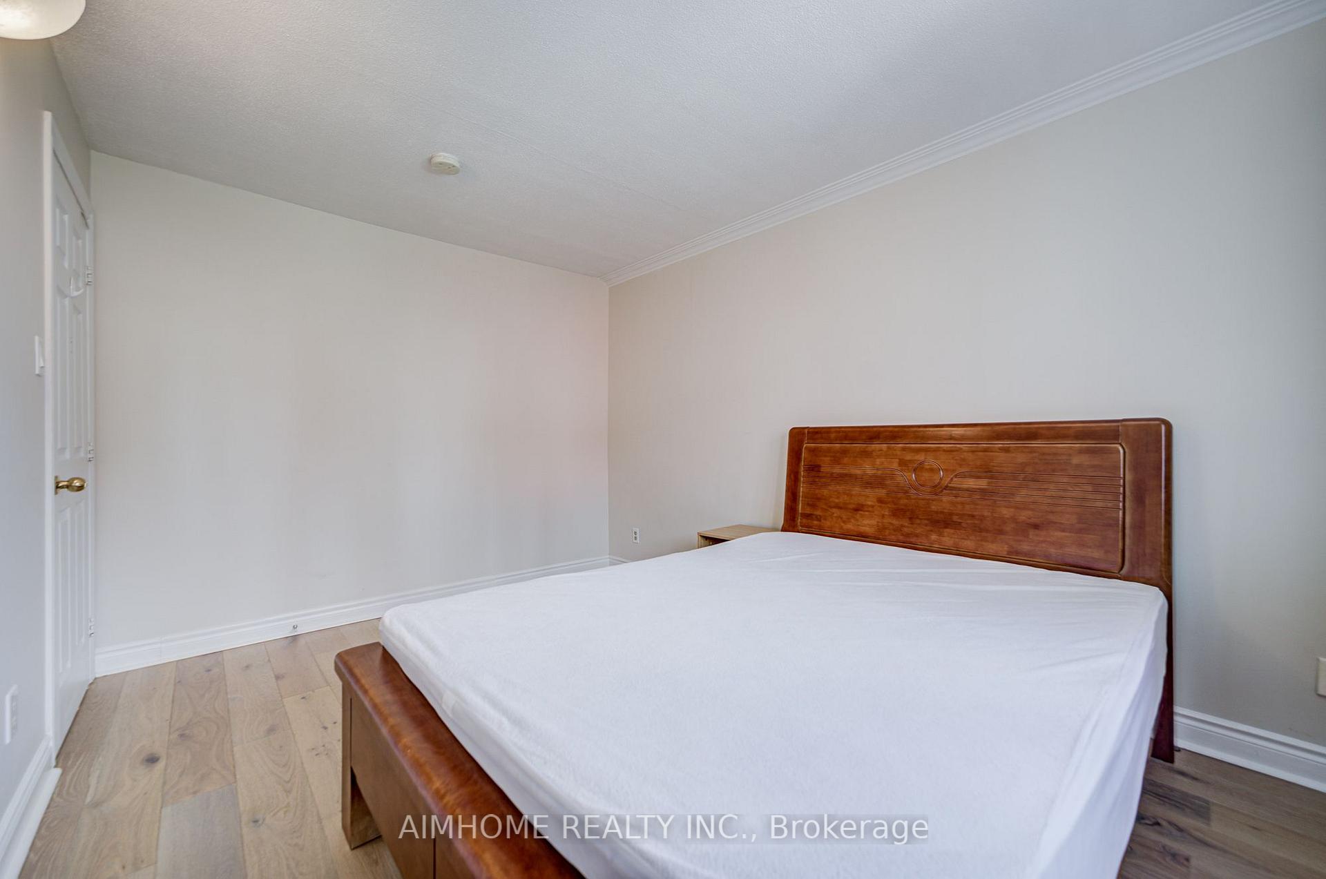 Photo 14 of 163 Chipwood Crescent, North York, Pleasant View — HOMEH