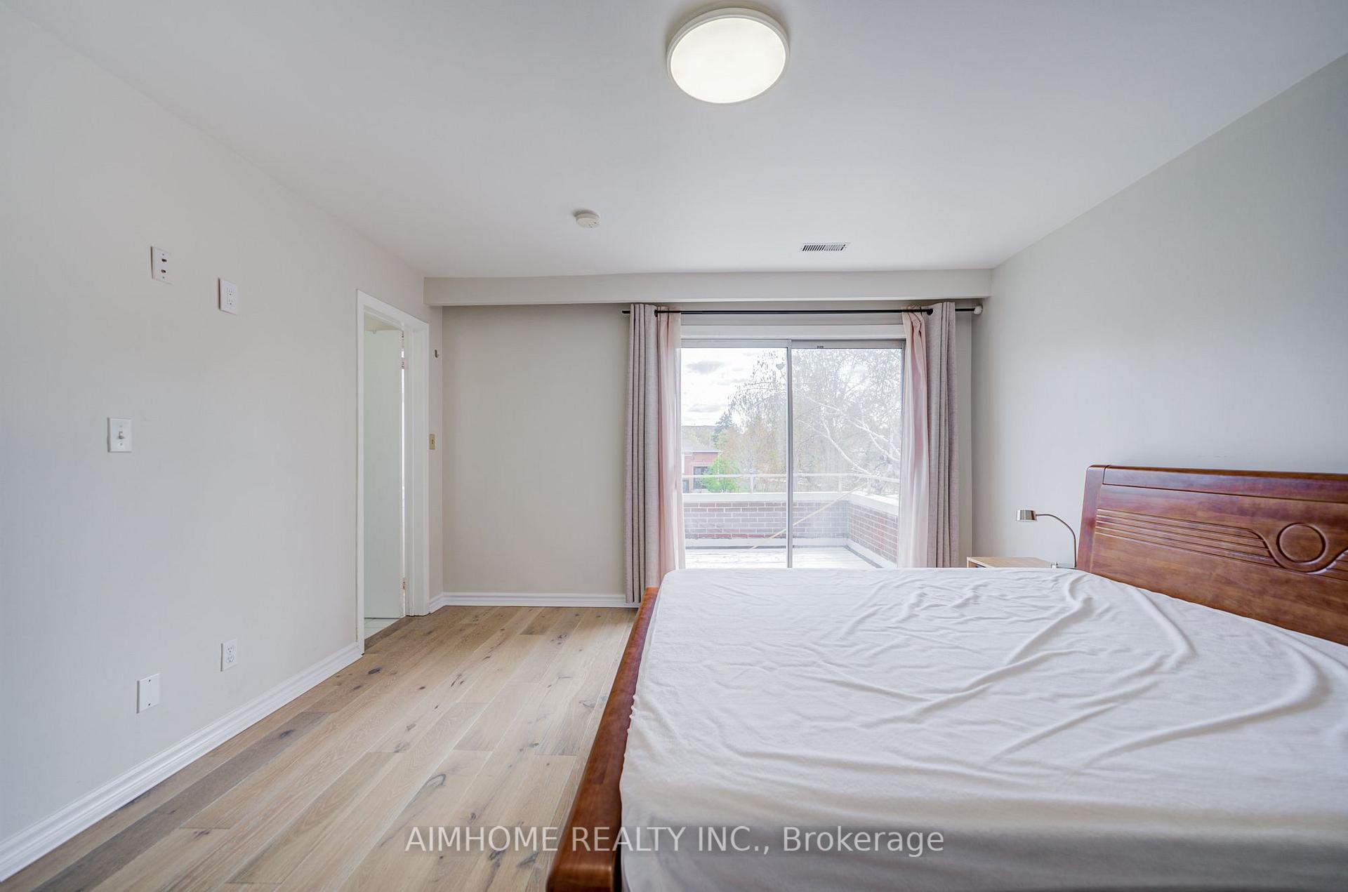 Photo 18 of 163 Chipwood Crescent, North York, Pleasant View — HOMEH