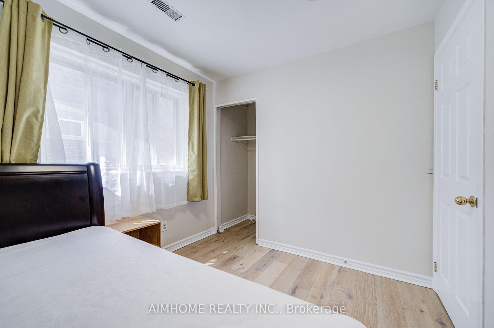Photo 23 of 163 Chipwood Crescent, North York, Pleasant View — HOMEH