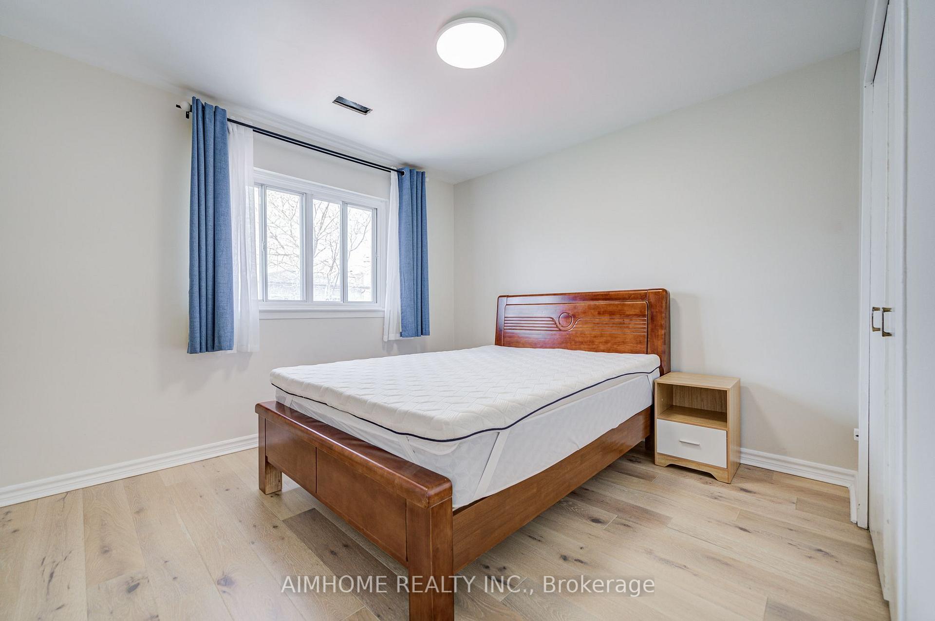 Photo 24 of 163 Chipwood Crescent, North York, Pleasant View — HOMEH