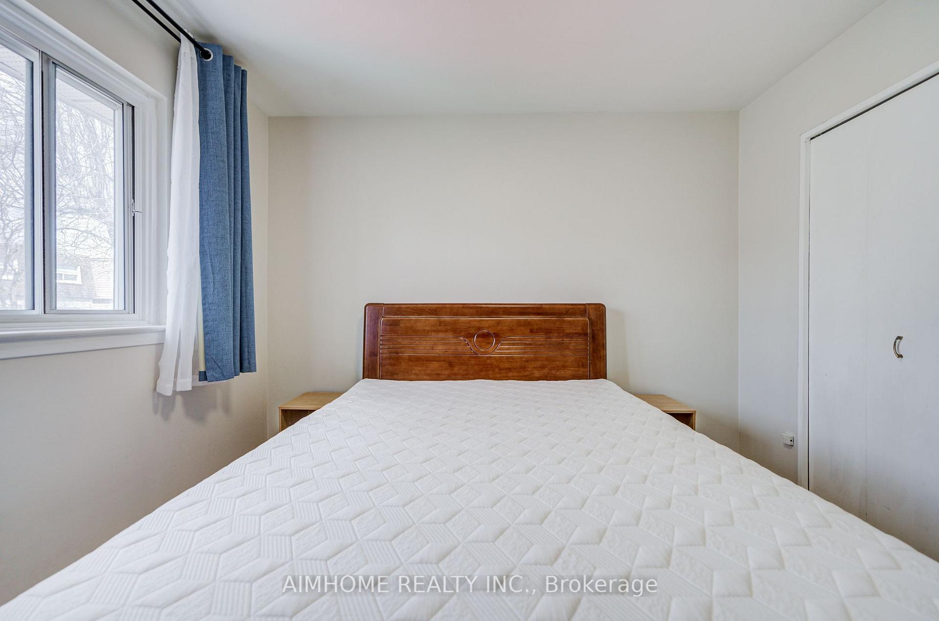 Photo 25 of 163 Chipwood Crescent, North York, Pleasant View — HOMEH