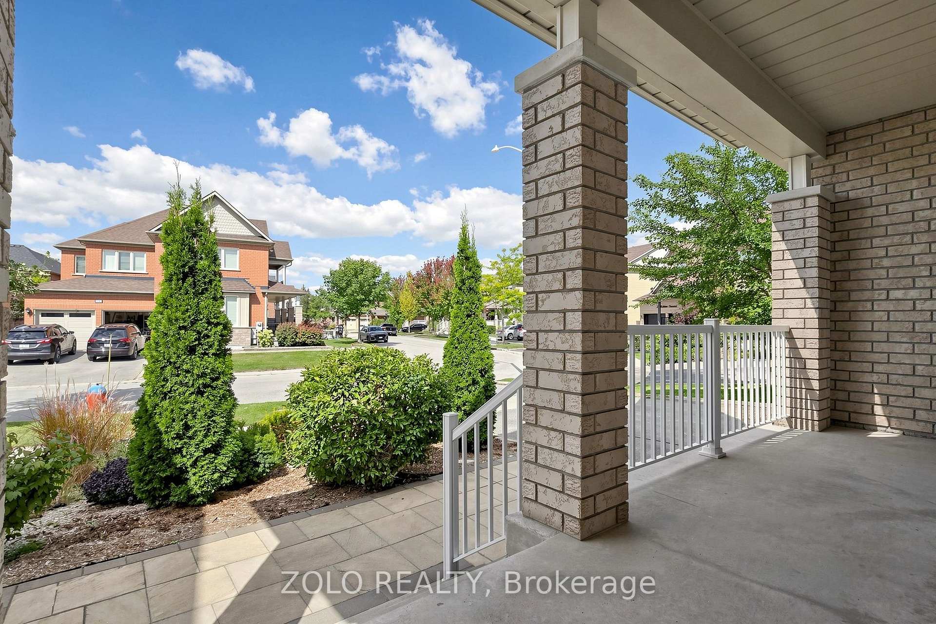 Photo 7 of 19 Waldron Crescent, Richmond Hill, Oak Ridges — HOMEH