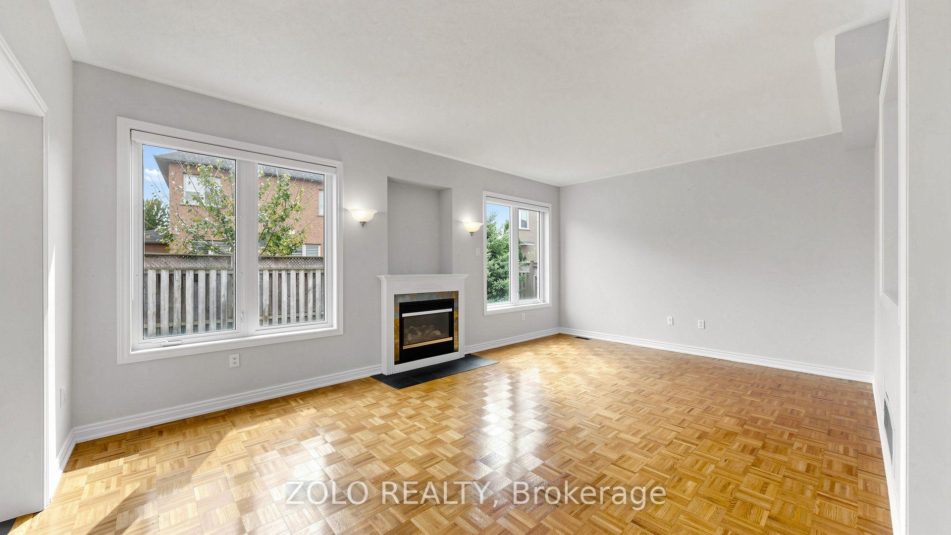 Photo 14 of 19 Waldron Crescent, Richmond Hill, Oak Ridges — HOMEH